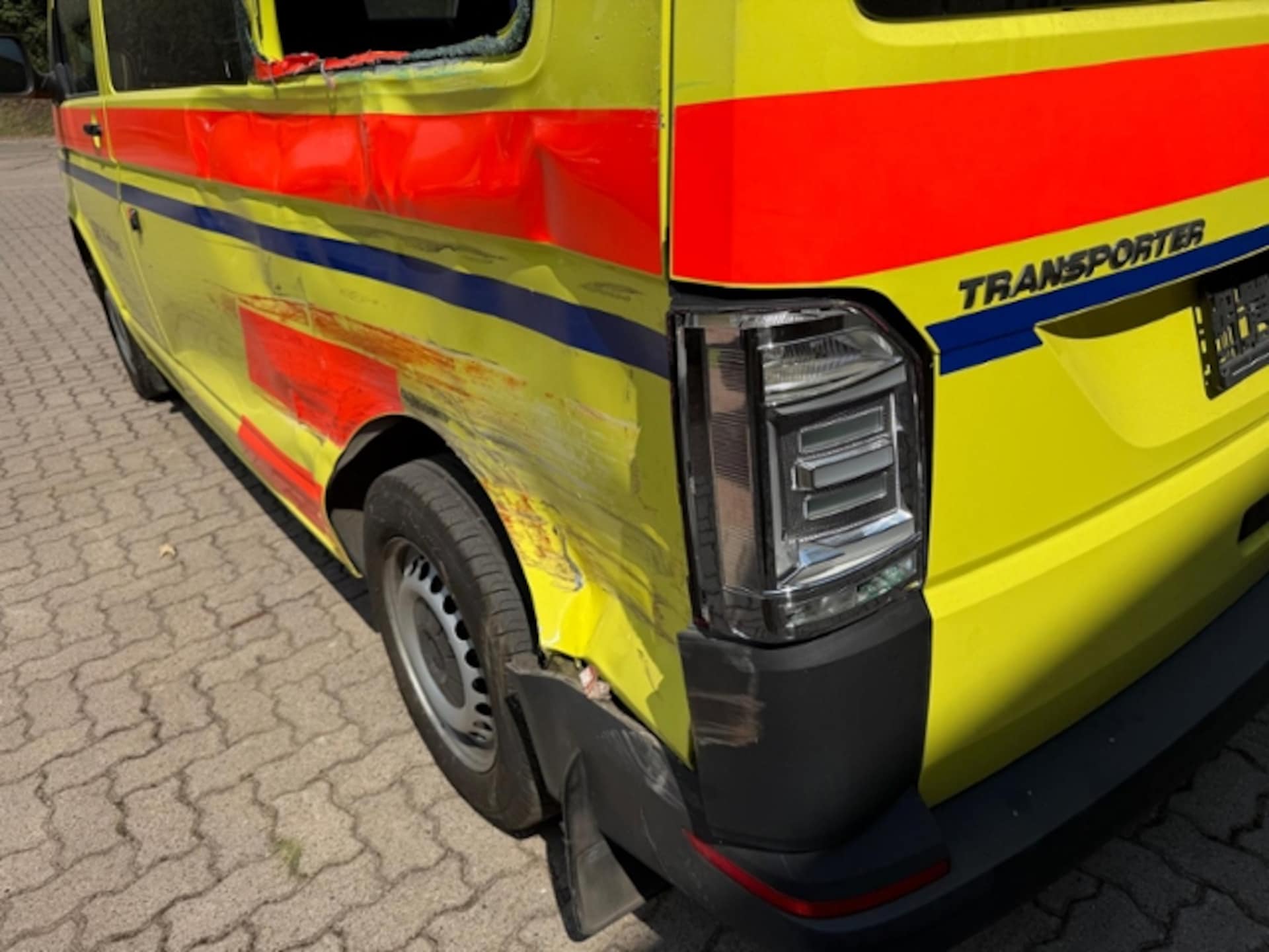 Volkswagen T6 Transporter Kombi kurzer Radstand