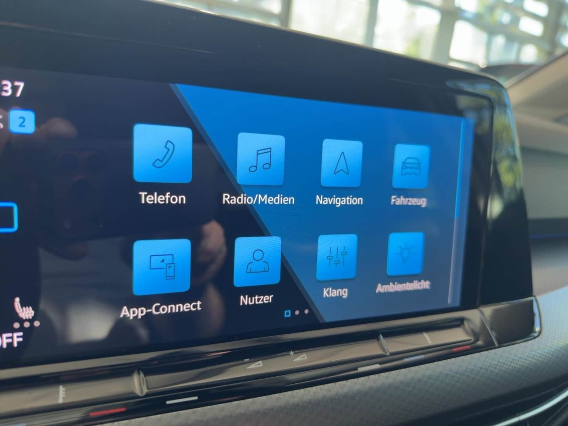 Volkswagen Golf Active