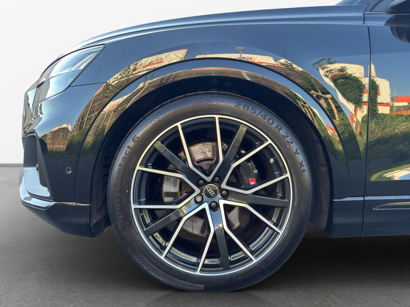 Bild über Audi SQ8 TFSI quattro tiptronic - für weitere Informationen kontaktieren Sie den Audi Partner