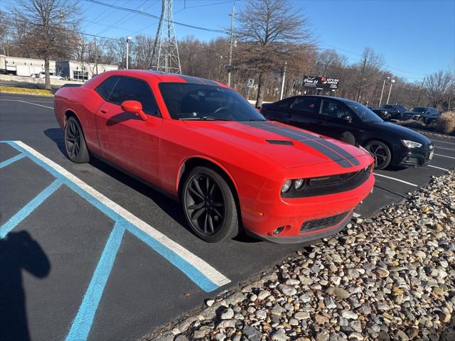 2017 Dodge Challenger SXT Plus