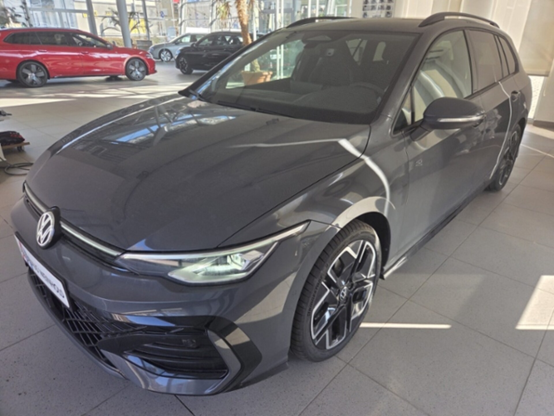 Volkswagen Golf Variant R-Line