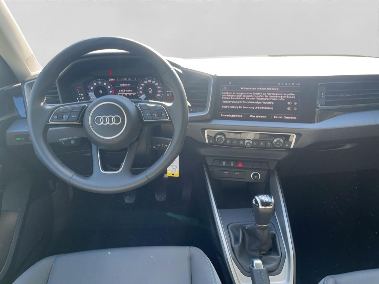 Bild über Audi A1 allstreet 30 TFSI Schaltgetriebe - für weitere Informationen kontaktieren Sie den Audi Partner