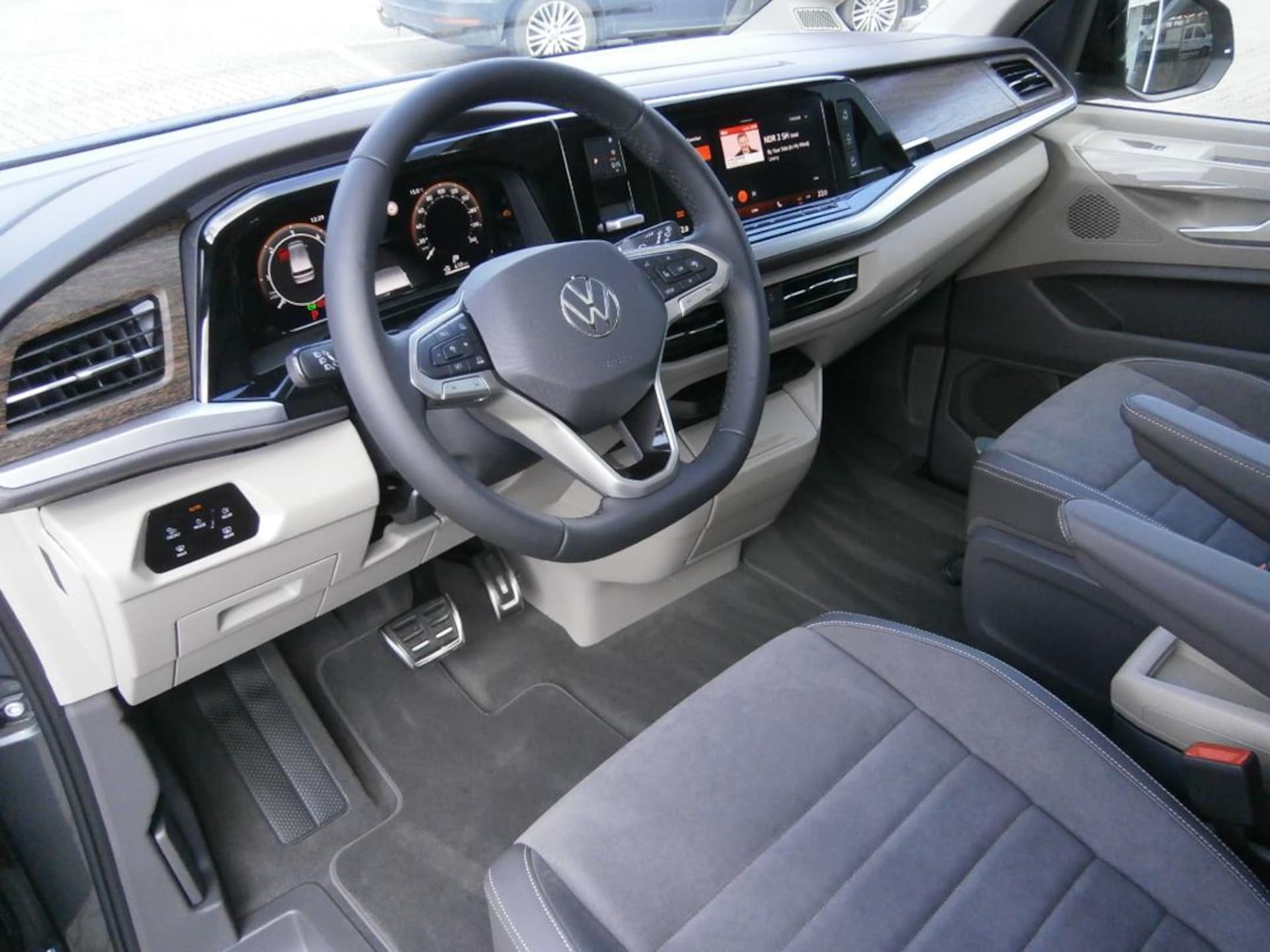 Volkswagen Multivan Style