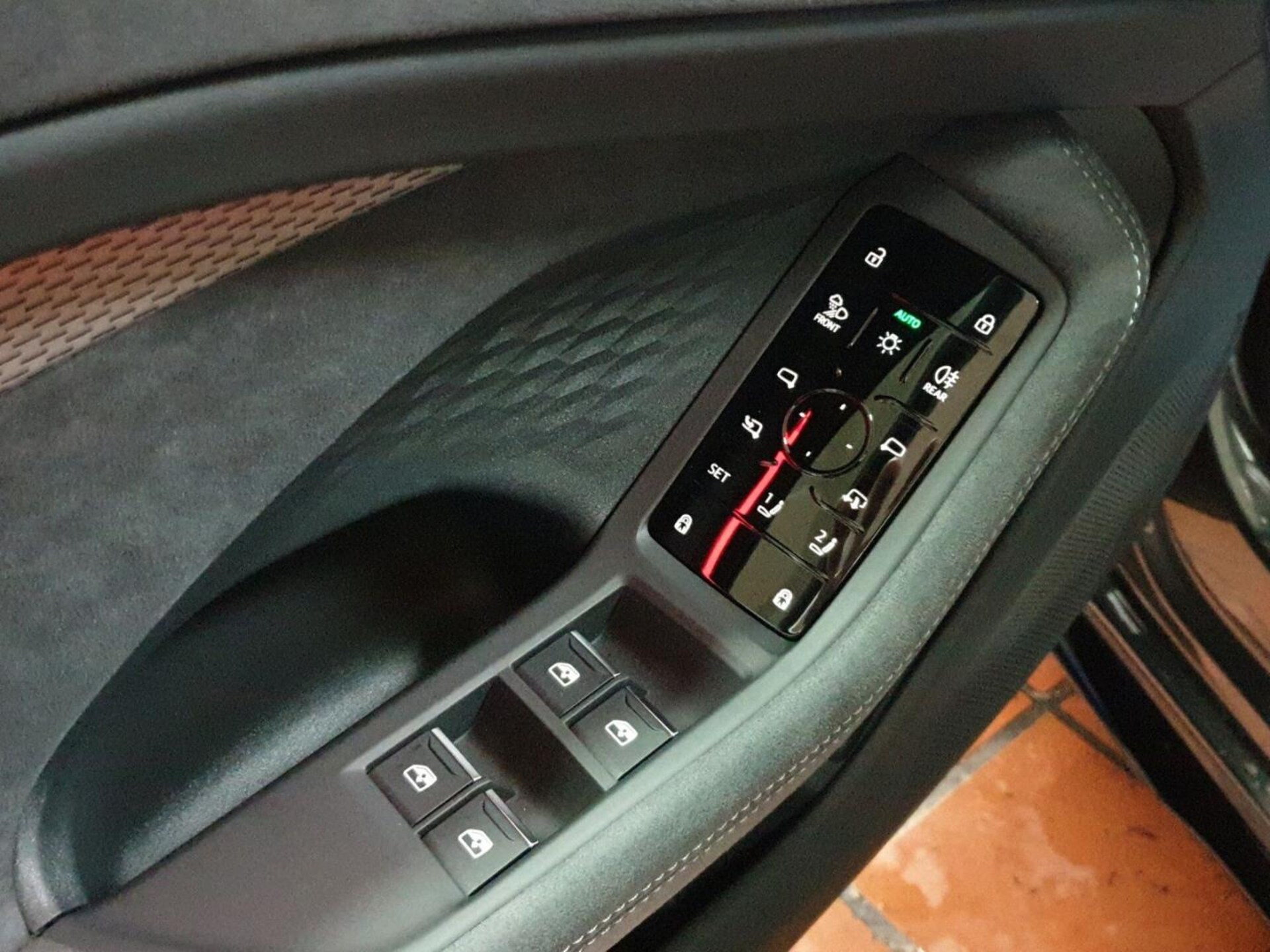 Audi A6 Avant e-hybrid edition one