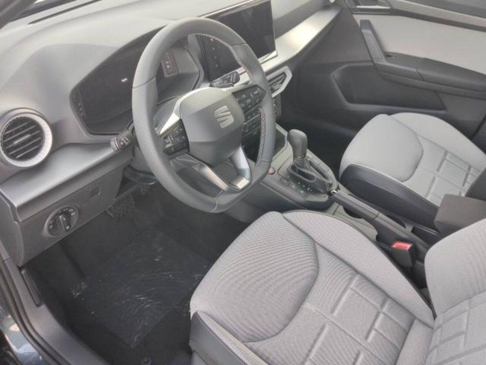 SEAT Arona – Bild 6