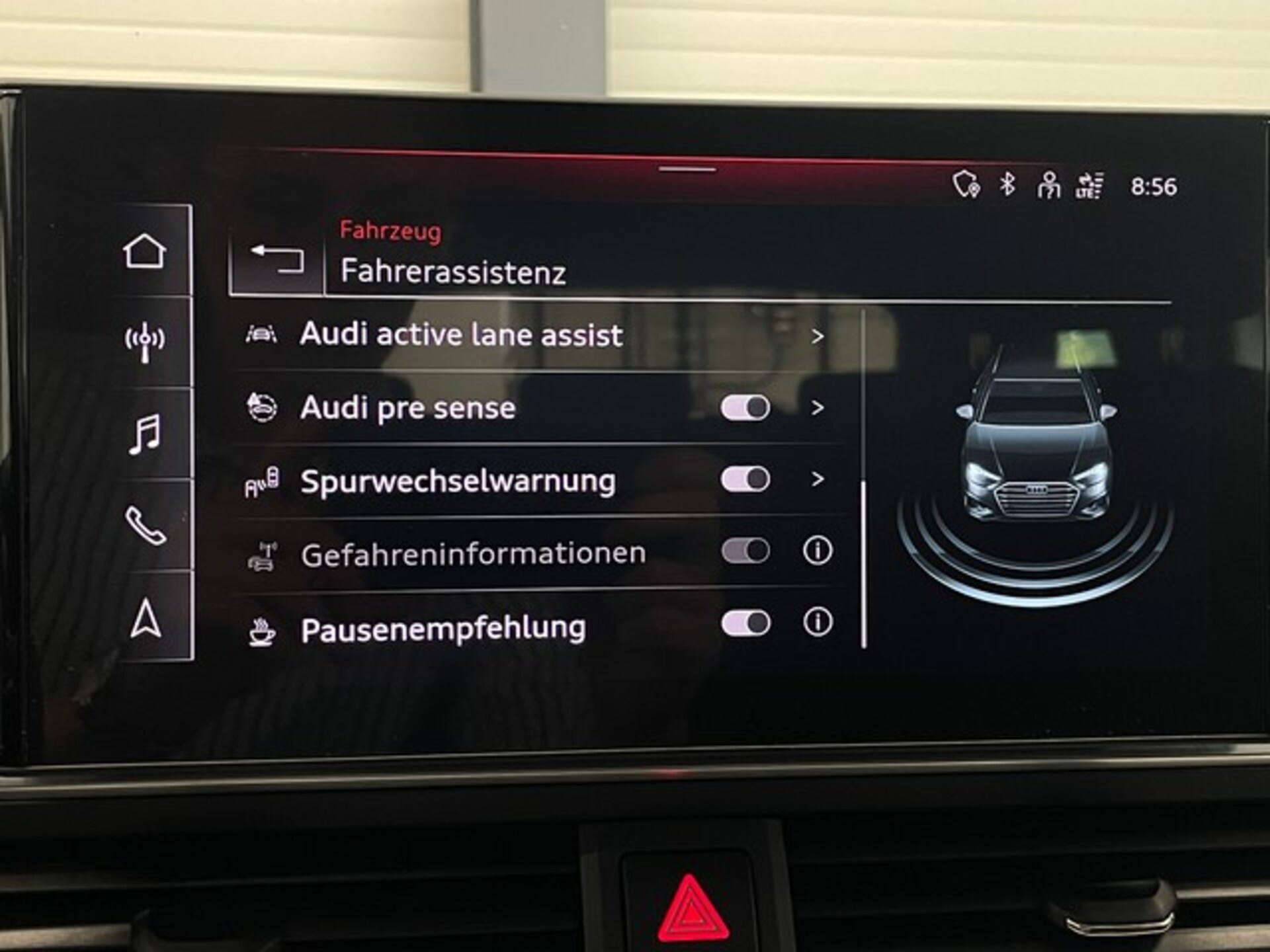 Audi A4 Avant S line