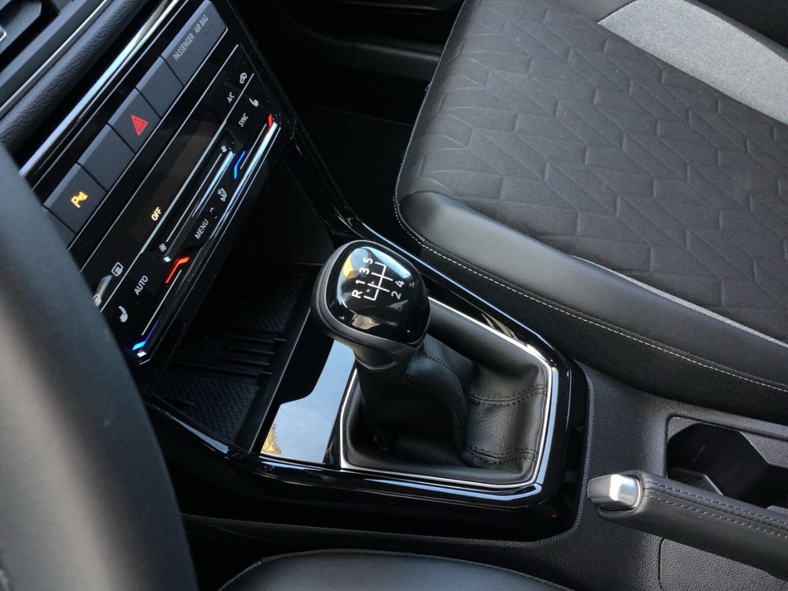 Volkswagen T-Cross – Bild 16
