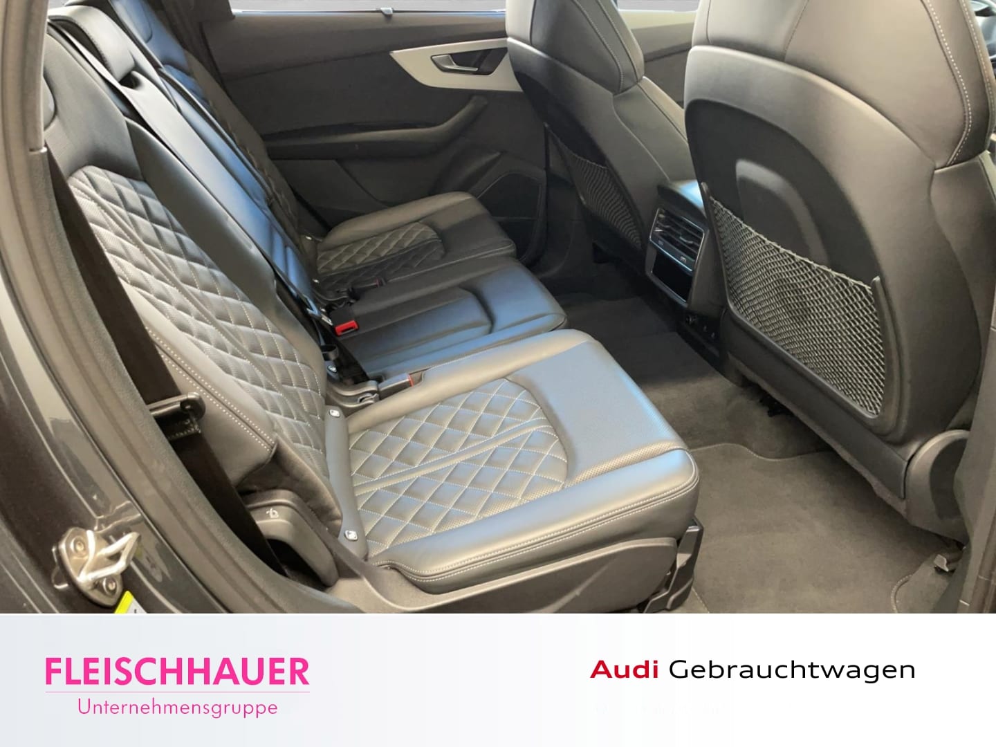 Bild über Audi SQ7 TFSI quattro tiptronic - für weitere Informationen kontaktieren Sie den Audi Partner
