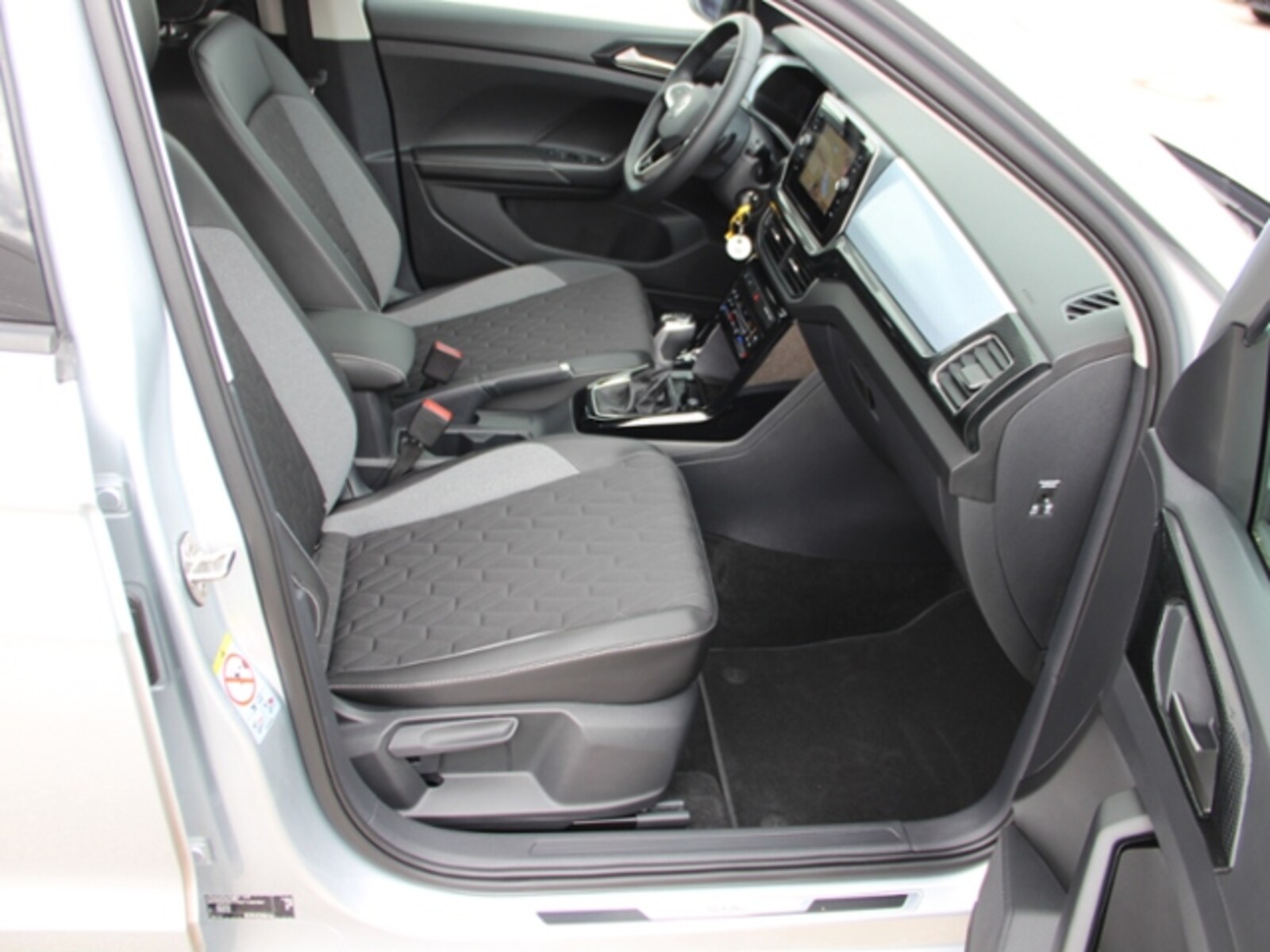 Volkswagen T-Cross – Bild 8