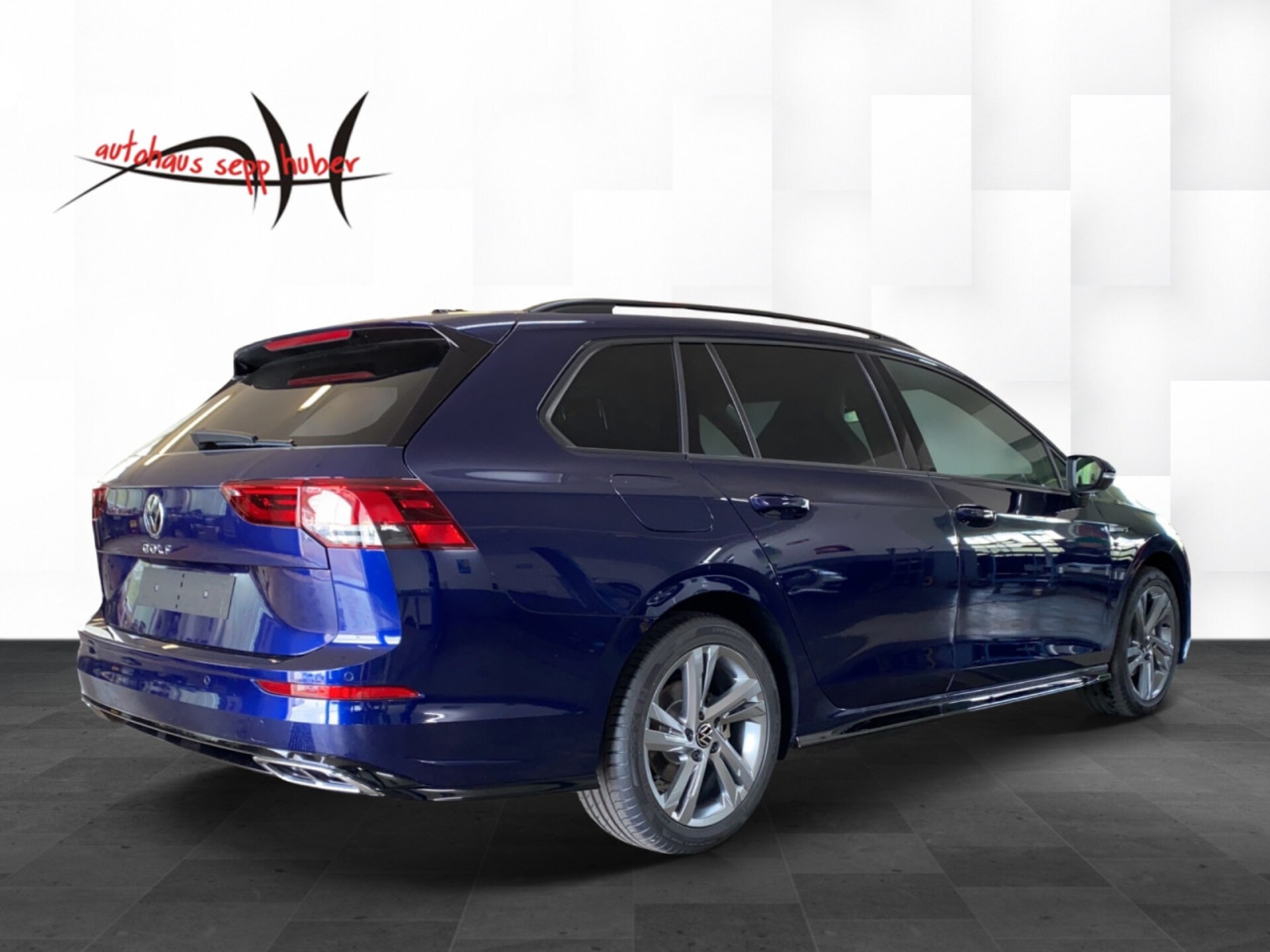 Volkswagen Golf Variant R-Line