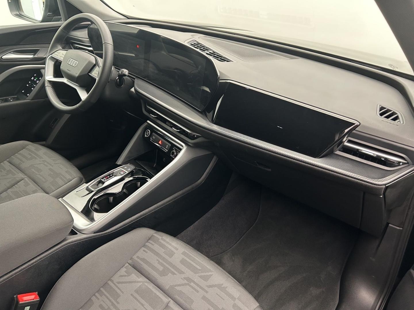 Bild über Audi Q5 SUV TFSI 150 kW S tronic - für weitere Informationen kontaktieren Sie den Audi Partner