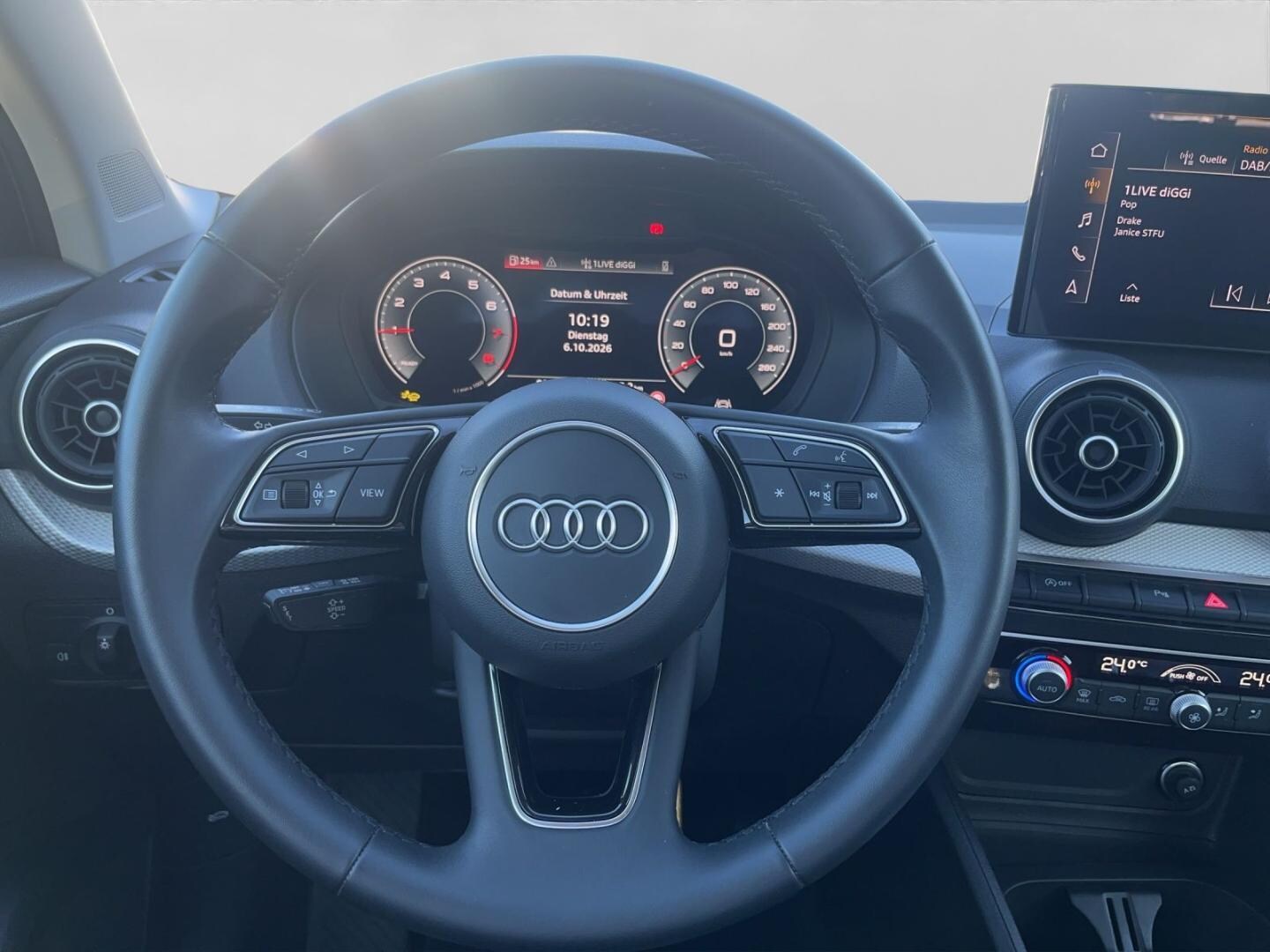 Bild über Audi Q2 S line 30 TFSI Schaltgetriebe - für weitere Informationen kontaktieren Sie den Audi Partner