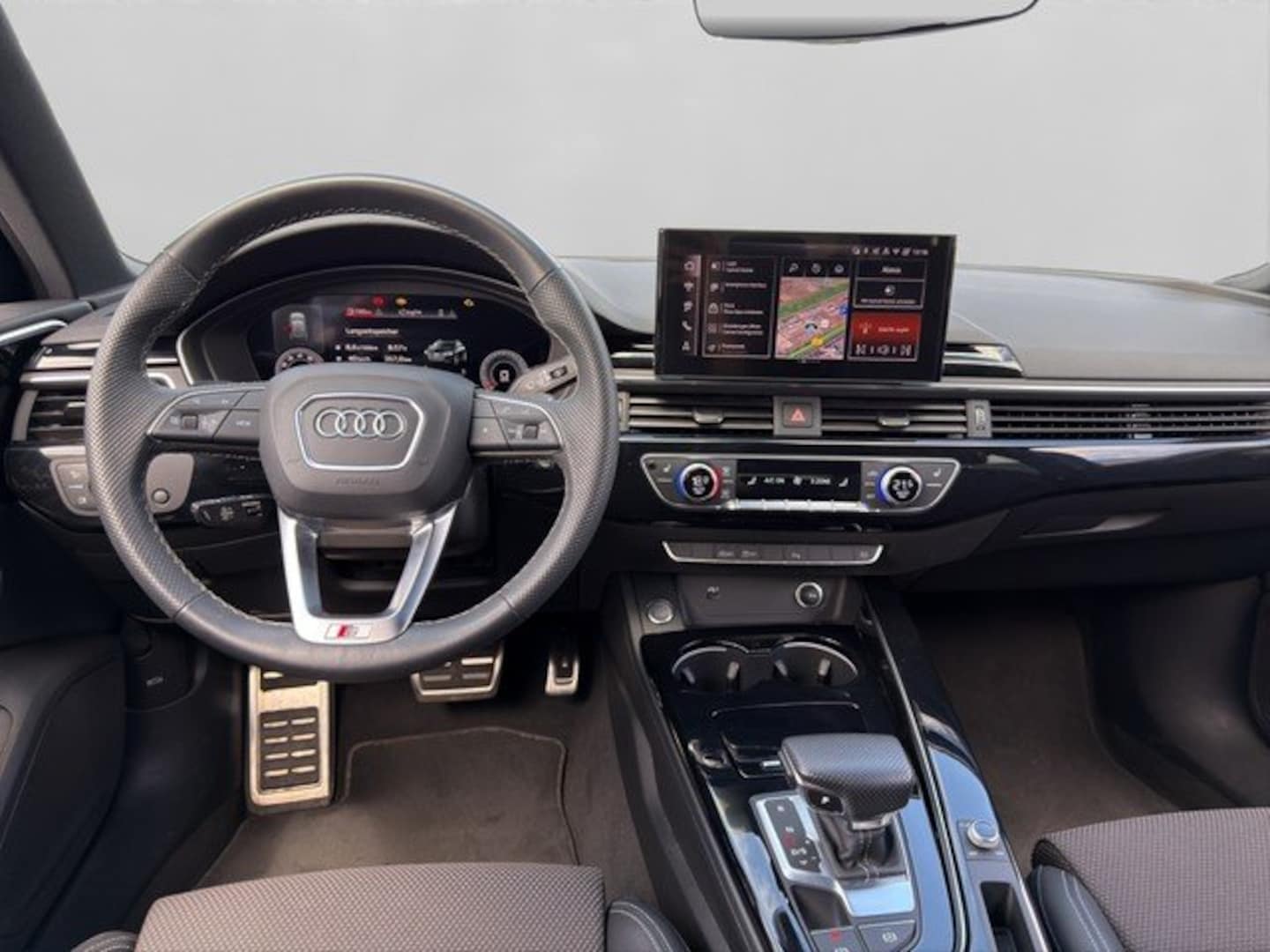 Bild über Audi A4 Avant S line 35 TFSI S tronic - für weitere Informationen kontaktieren Sie den Audi Partner