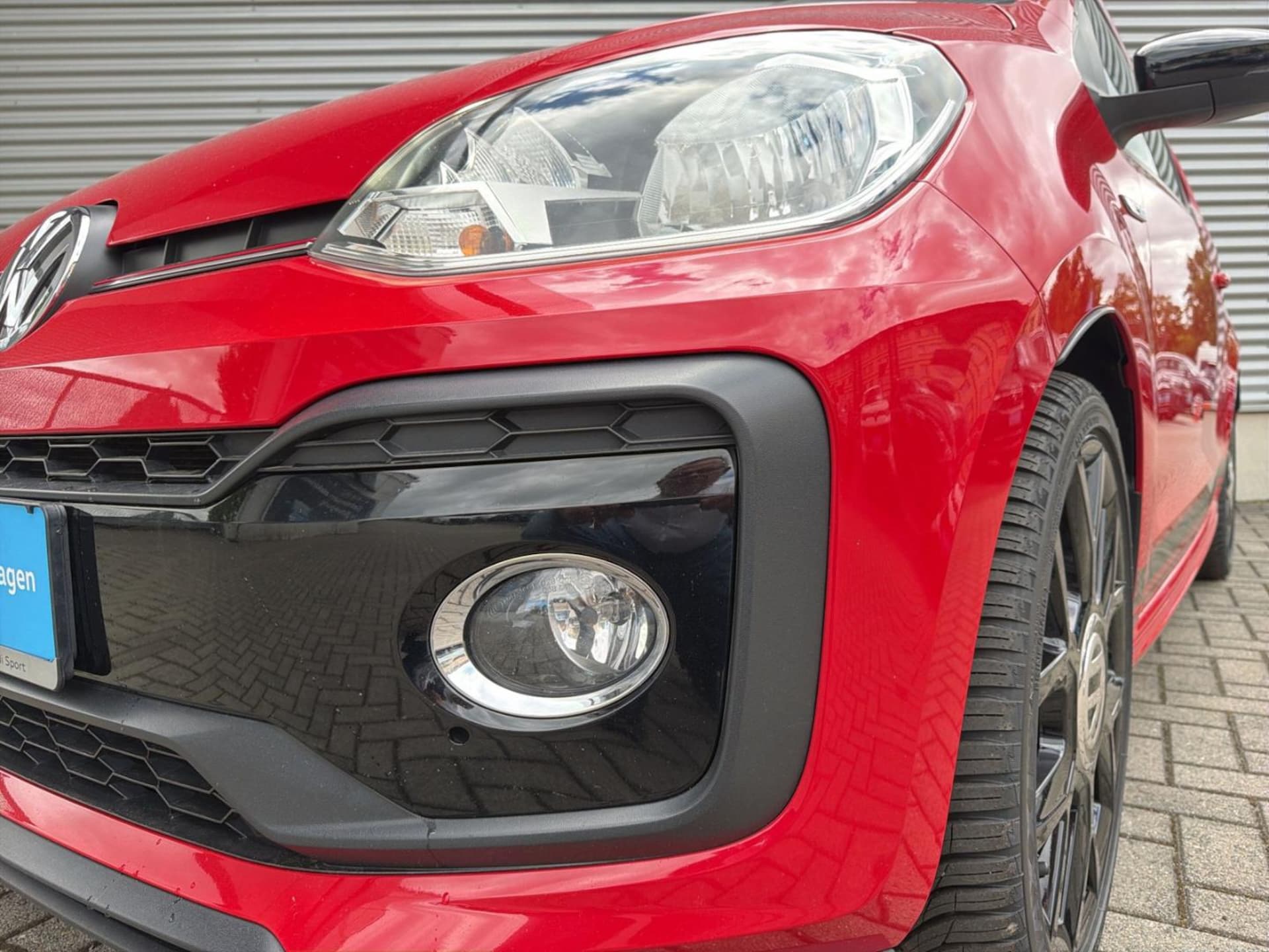 Volkswagen up! GTI