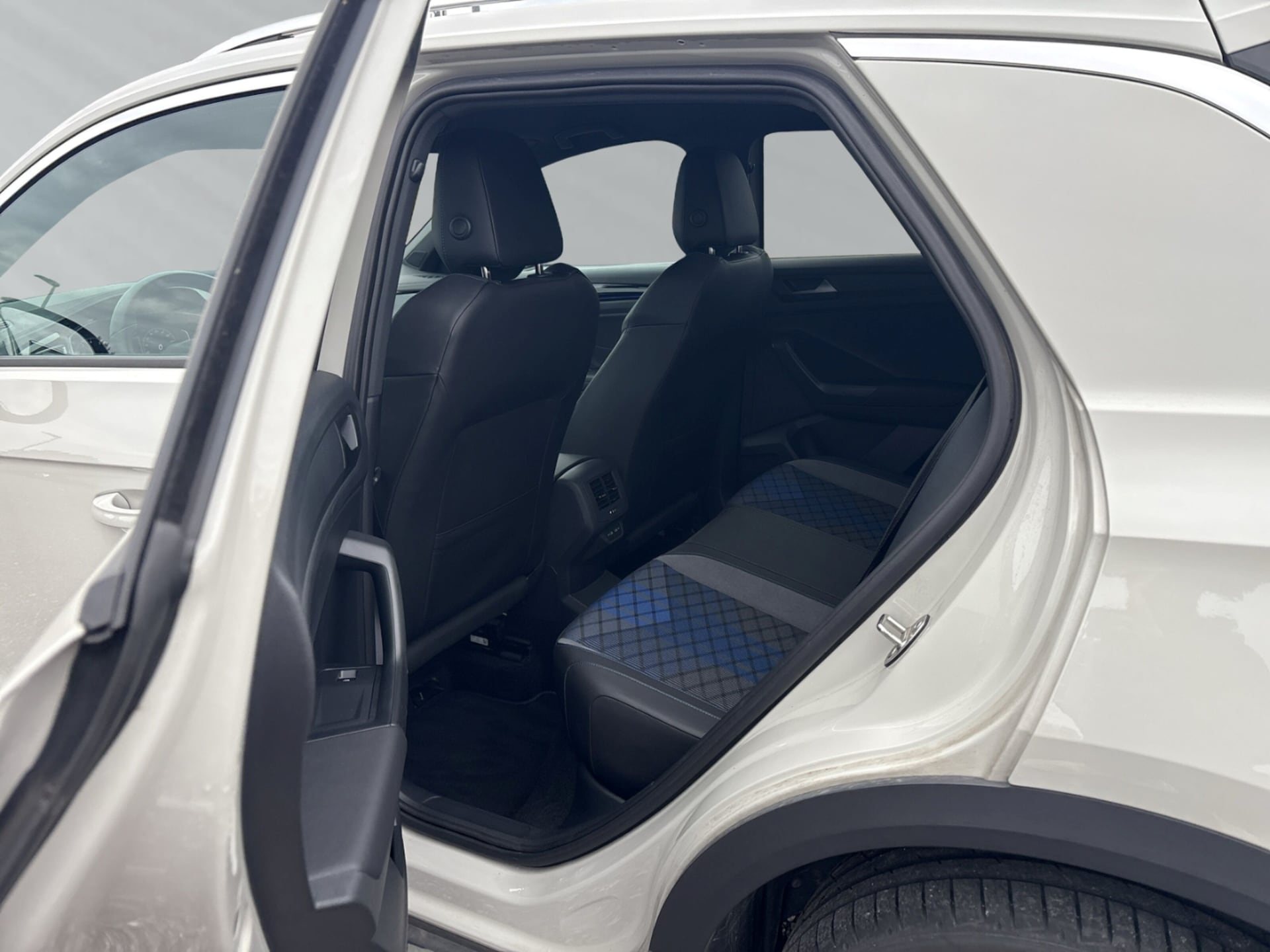 Volkswagen T-Roc R