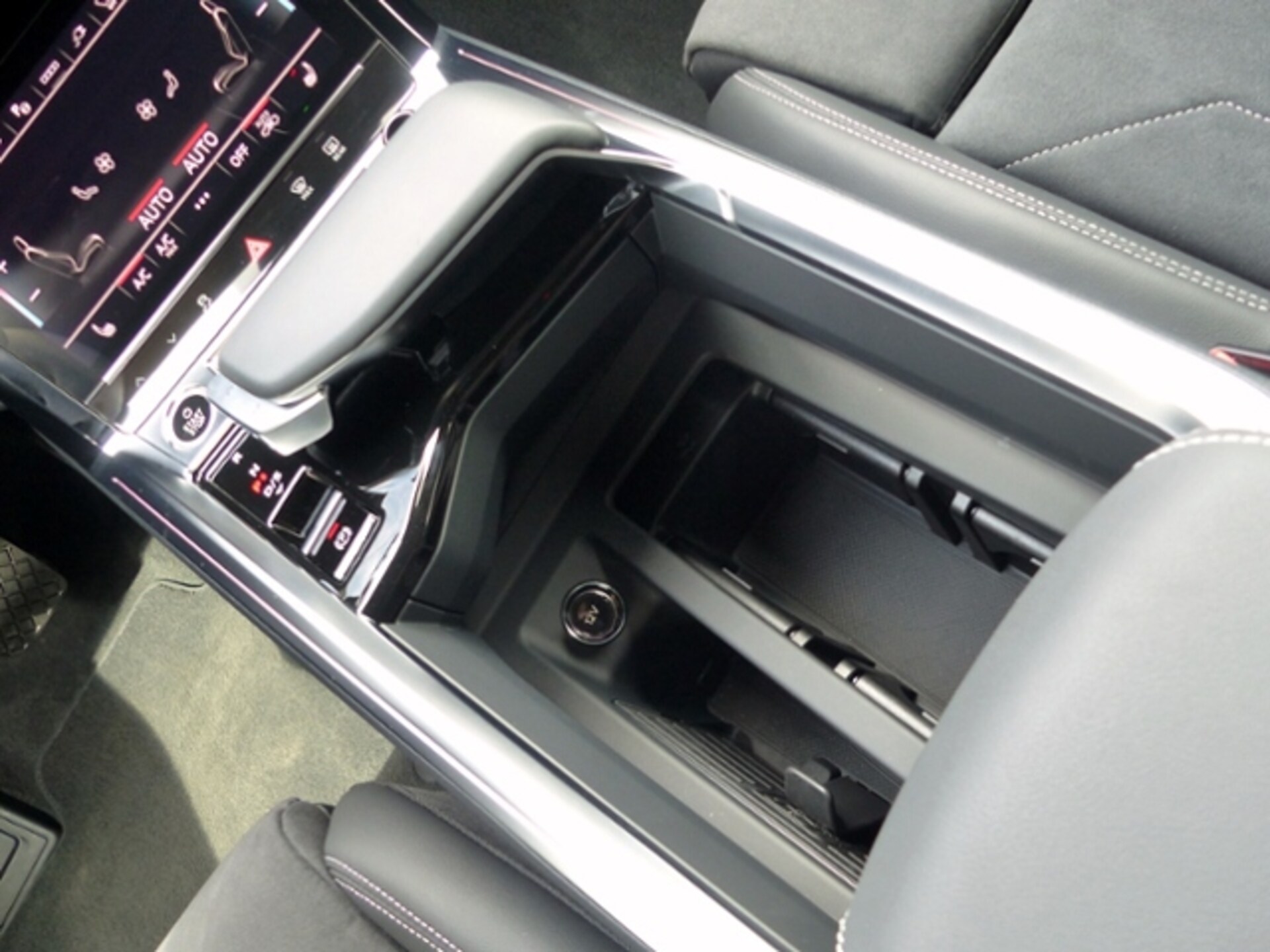 Audi Q8 e-tron S line