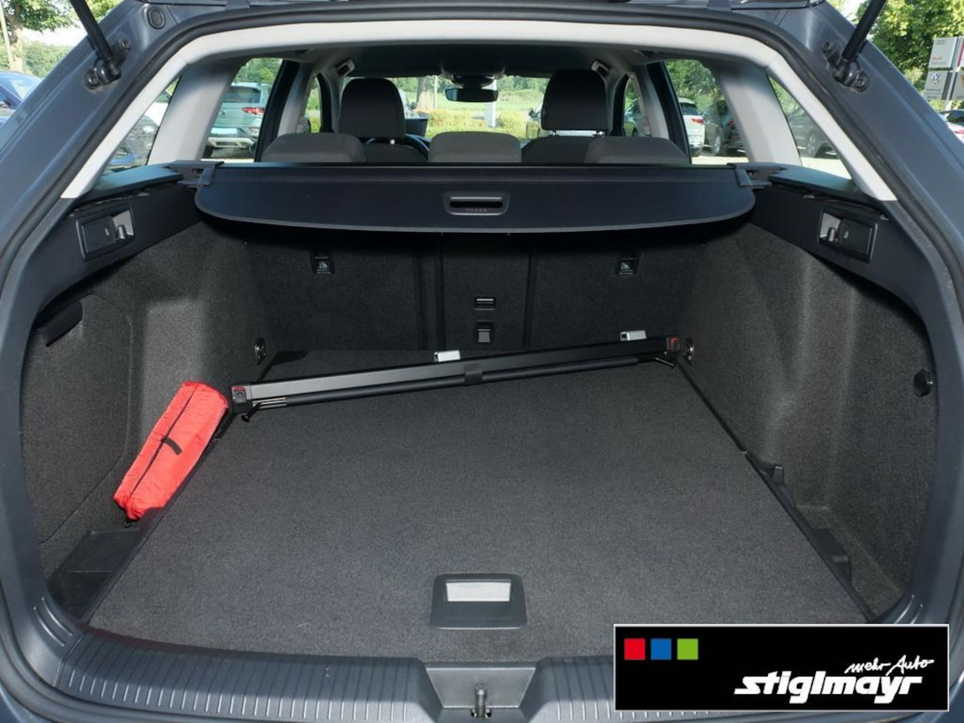 Volkswagen Golf Variant Life