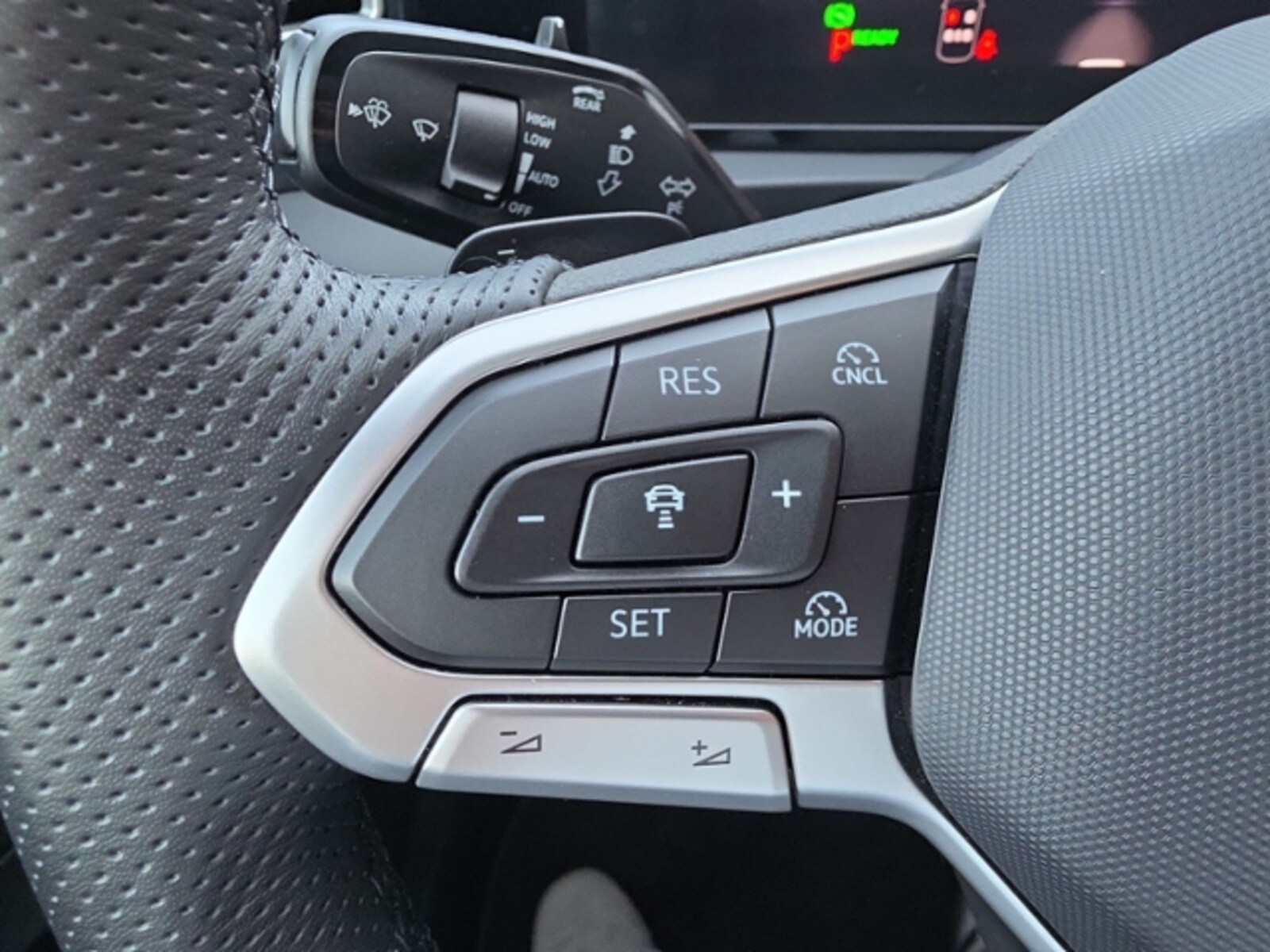 Volkswagen Tiguan – Bild 17