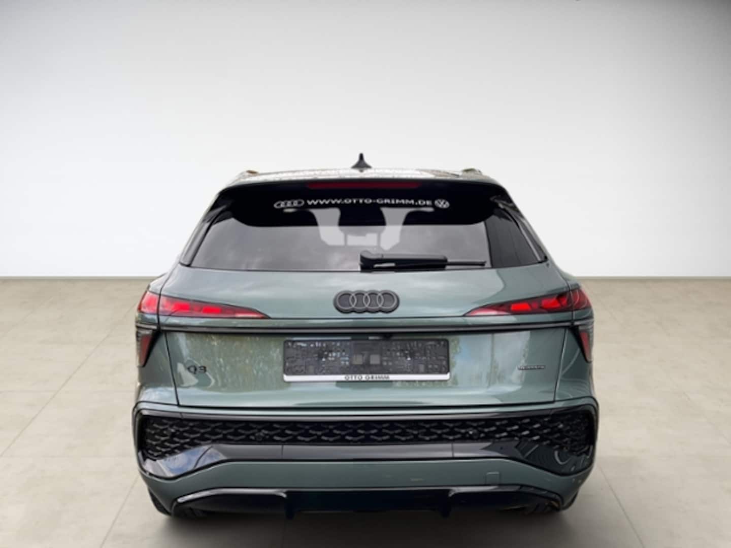 Bild über Audi Q3 SUV TFSI quattro 195 kW S tronic - für weitere Informationen kontaktieren Sie den Audi Partner