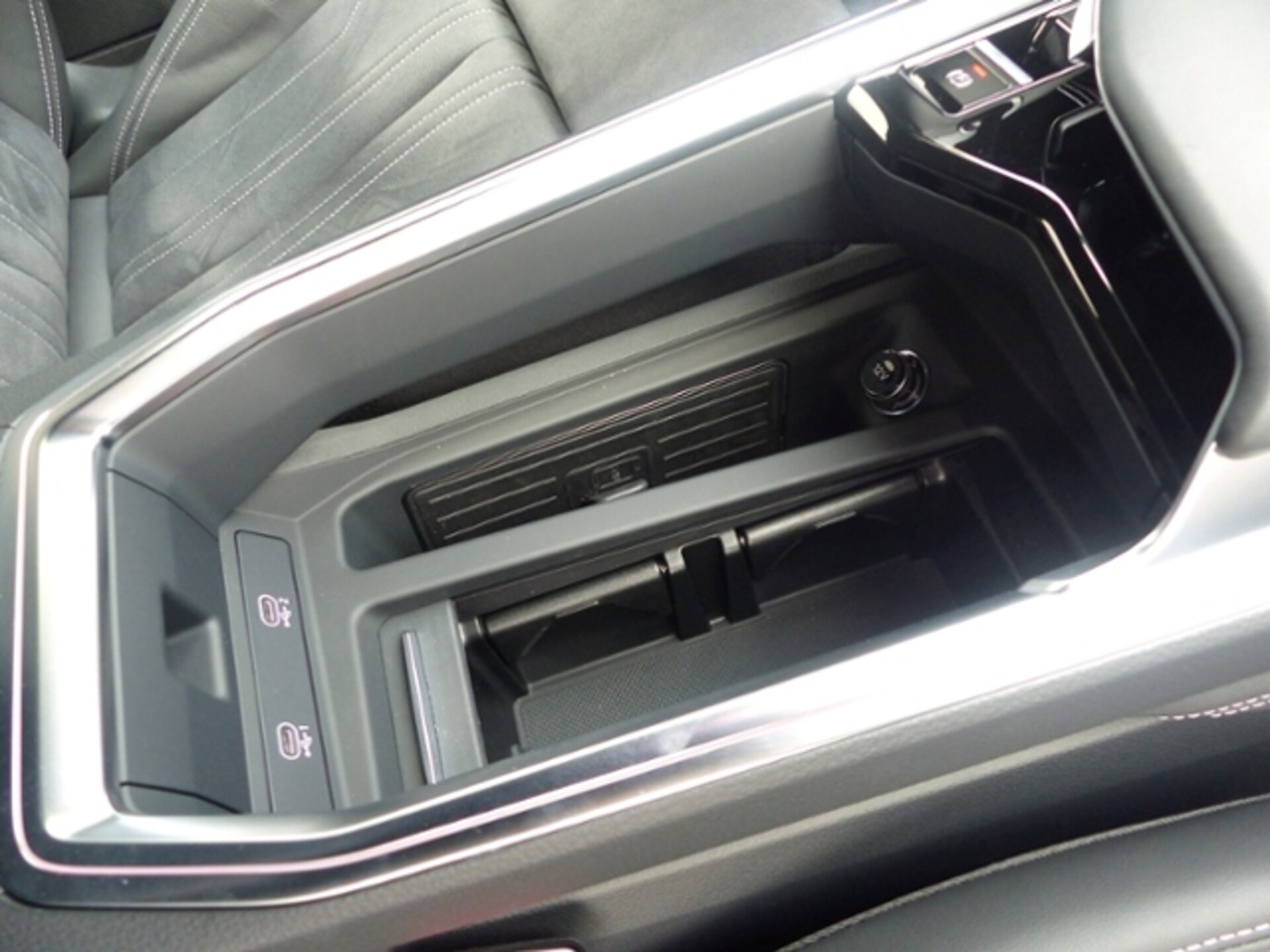 Audi Q8 e-tron S line