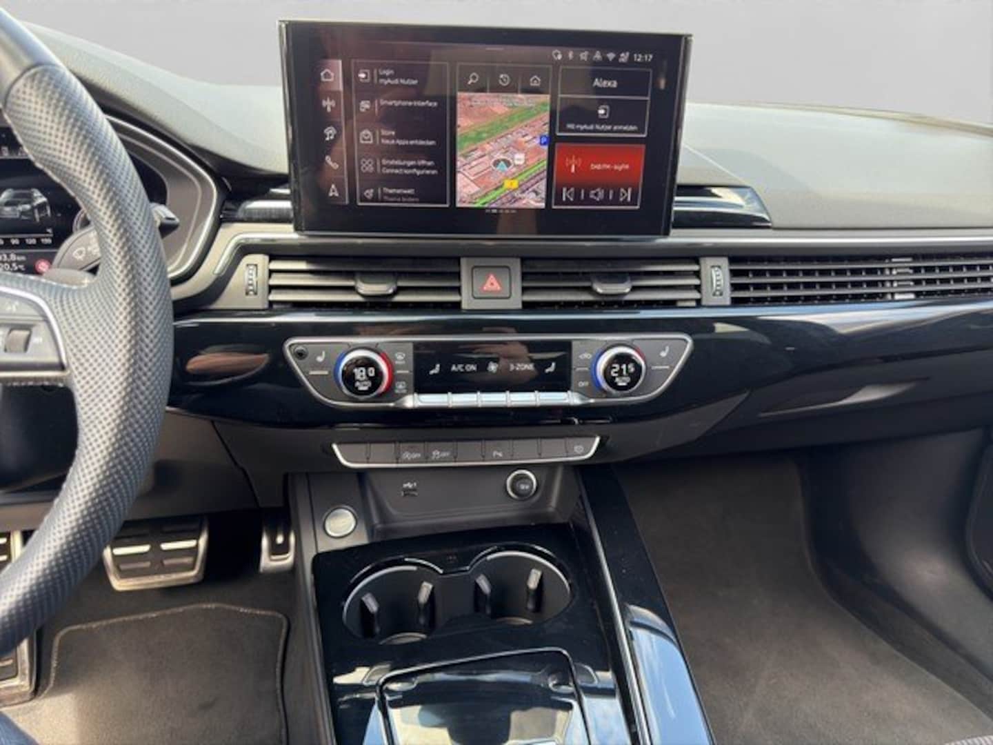 Bild über Audi A4 Avant S line 35 TFSI S tronic - für weitere Informationen kontaktieren Sie den Audi Partner
