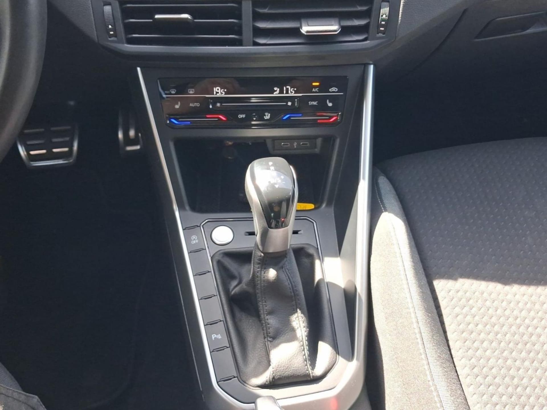 Volkswagen Polo Active