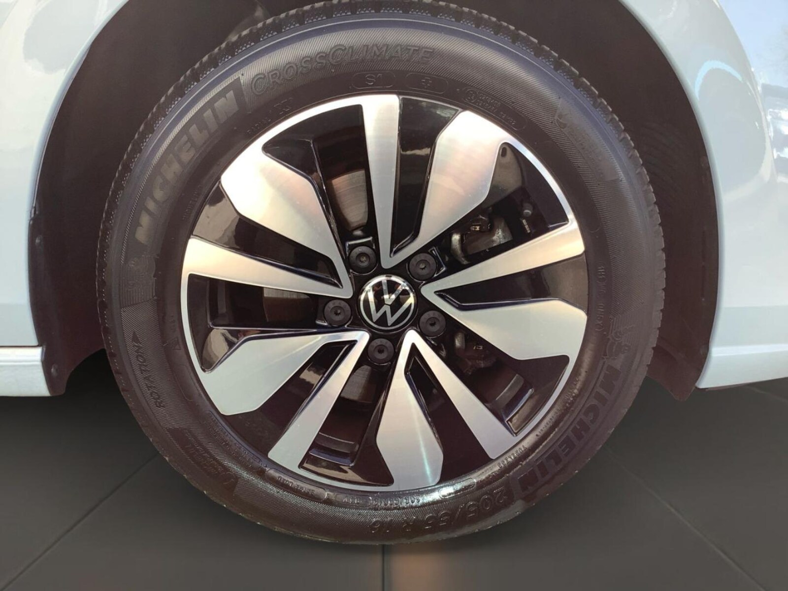 Volkswagen Golf Variant – Bild 7