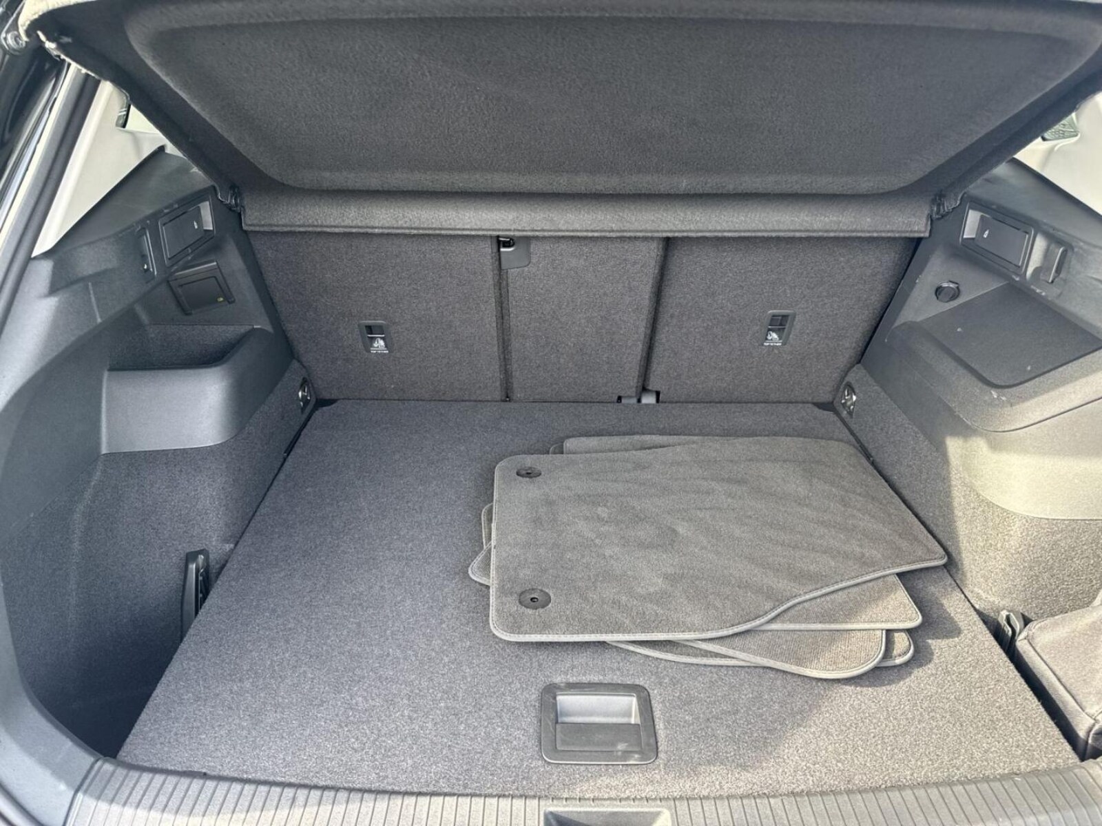 Volkswagen Tiguan – Bild 13