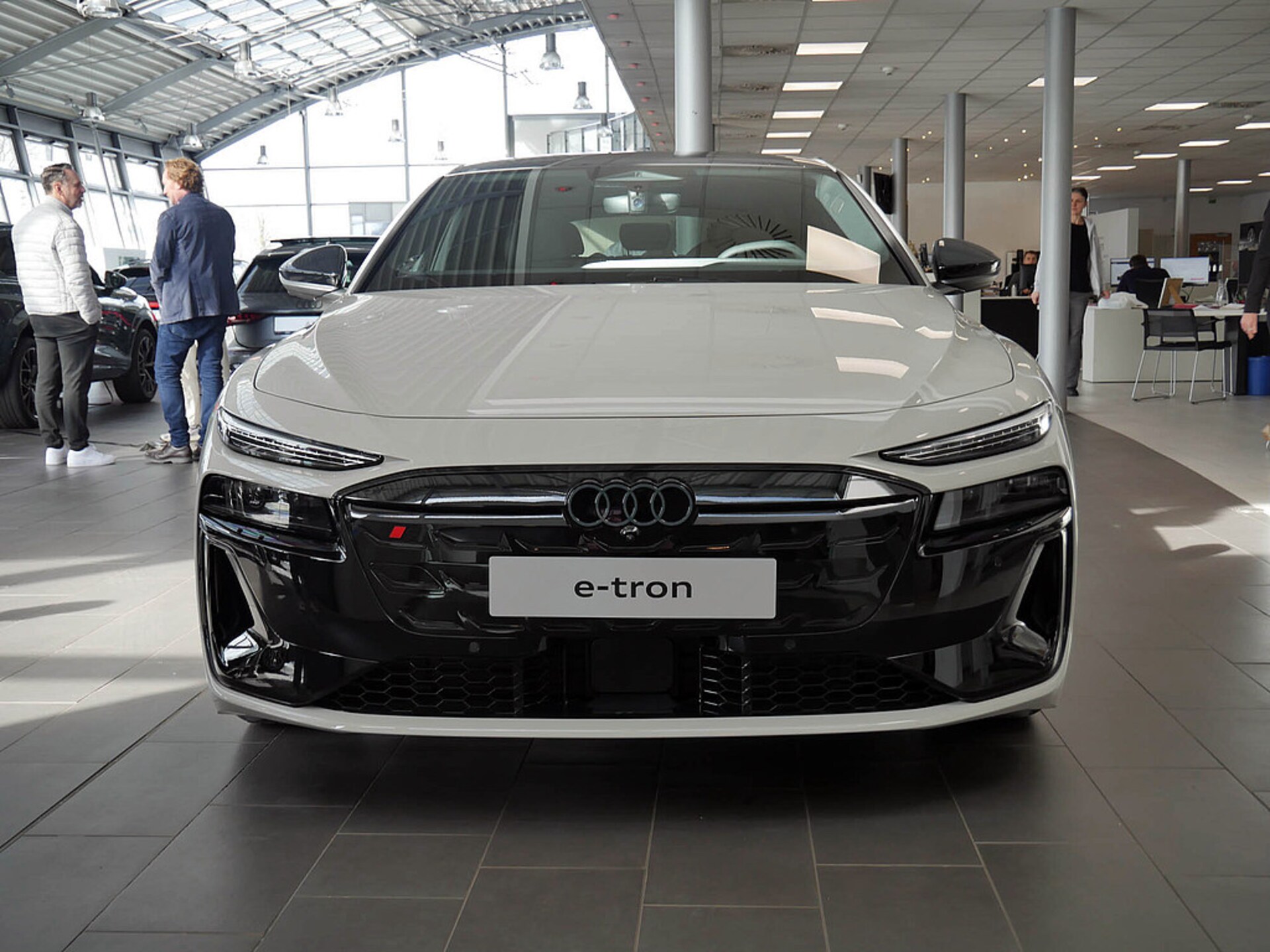 Audi S6 Avant e-tron