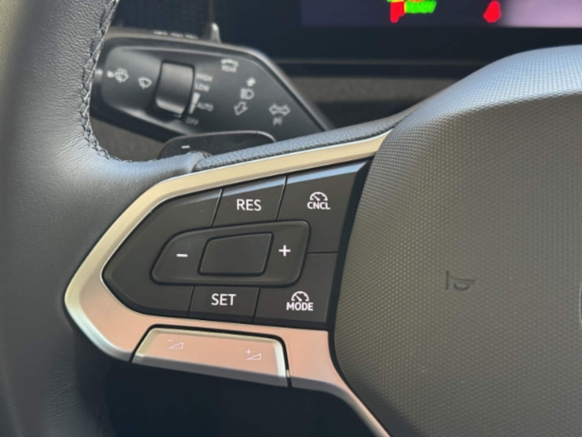 Volkswagen Tiguan Basis-Modell
