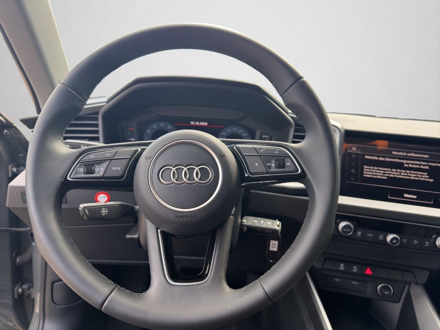 Bild über Audi A1 Sportback S line 30 TFSI Schaltgetriebe - für weitere Informationen kontaktieren Sie den Audi Partner