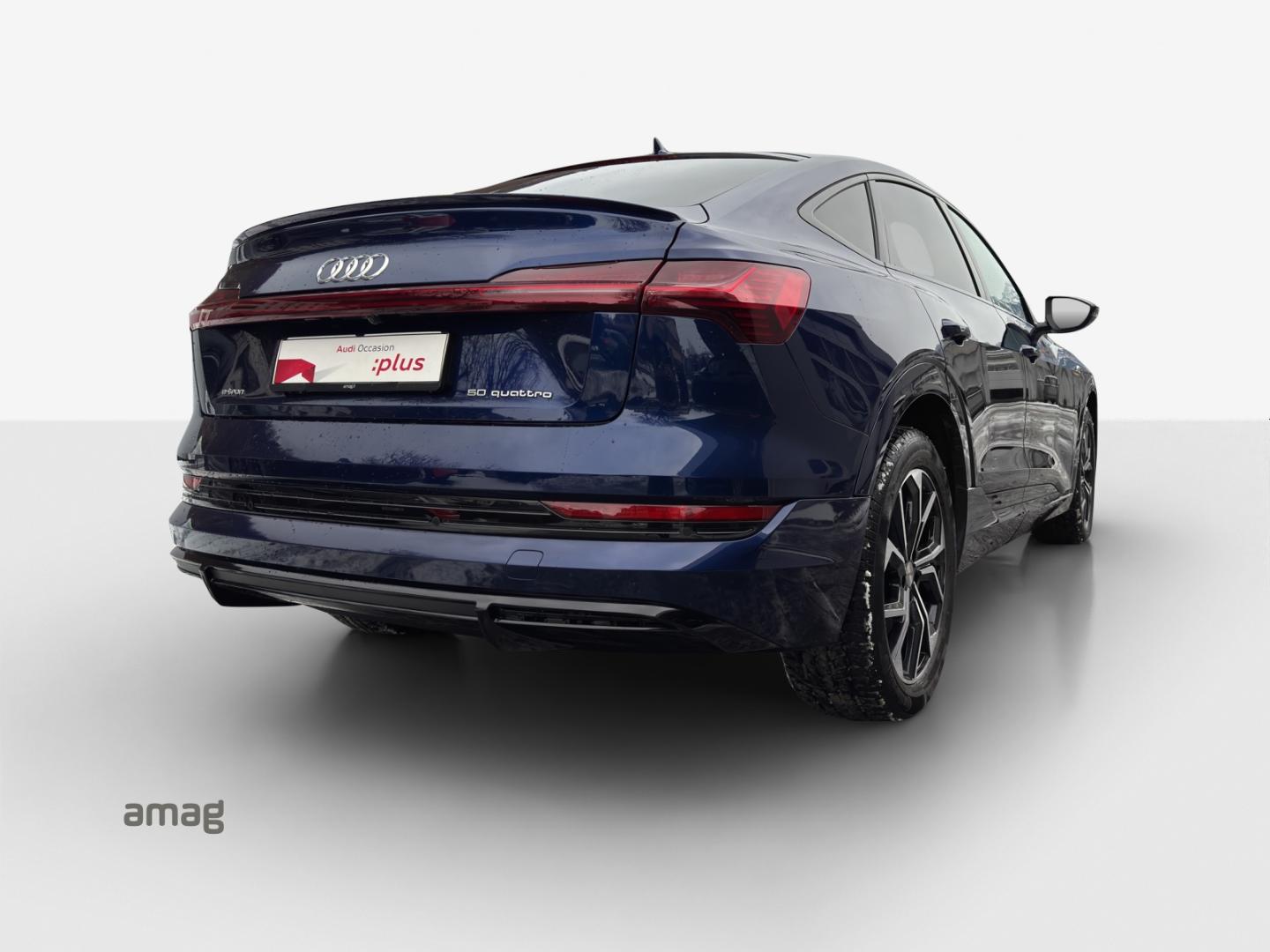 Bild über Audi e-tron Sportback Attraction S line 50 quattro 230,00 kW - for more details contact your dealer