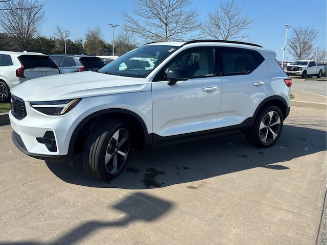 2026 Volvo XC40