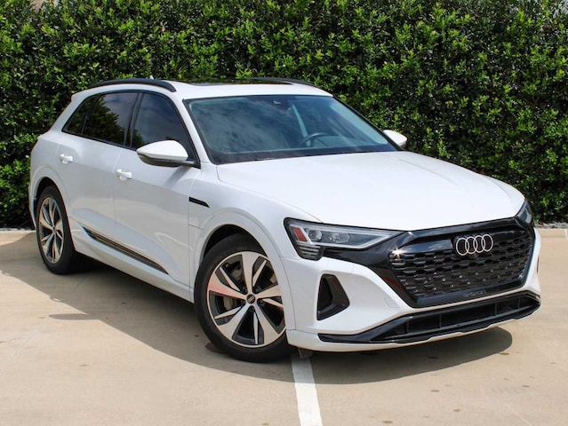 2024 Audi Q8 e-tron