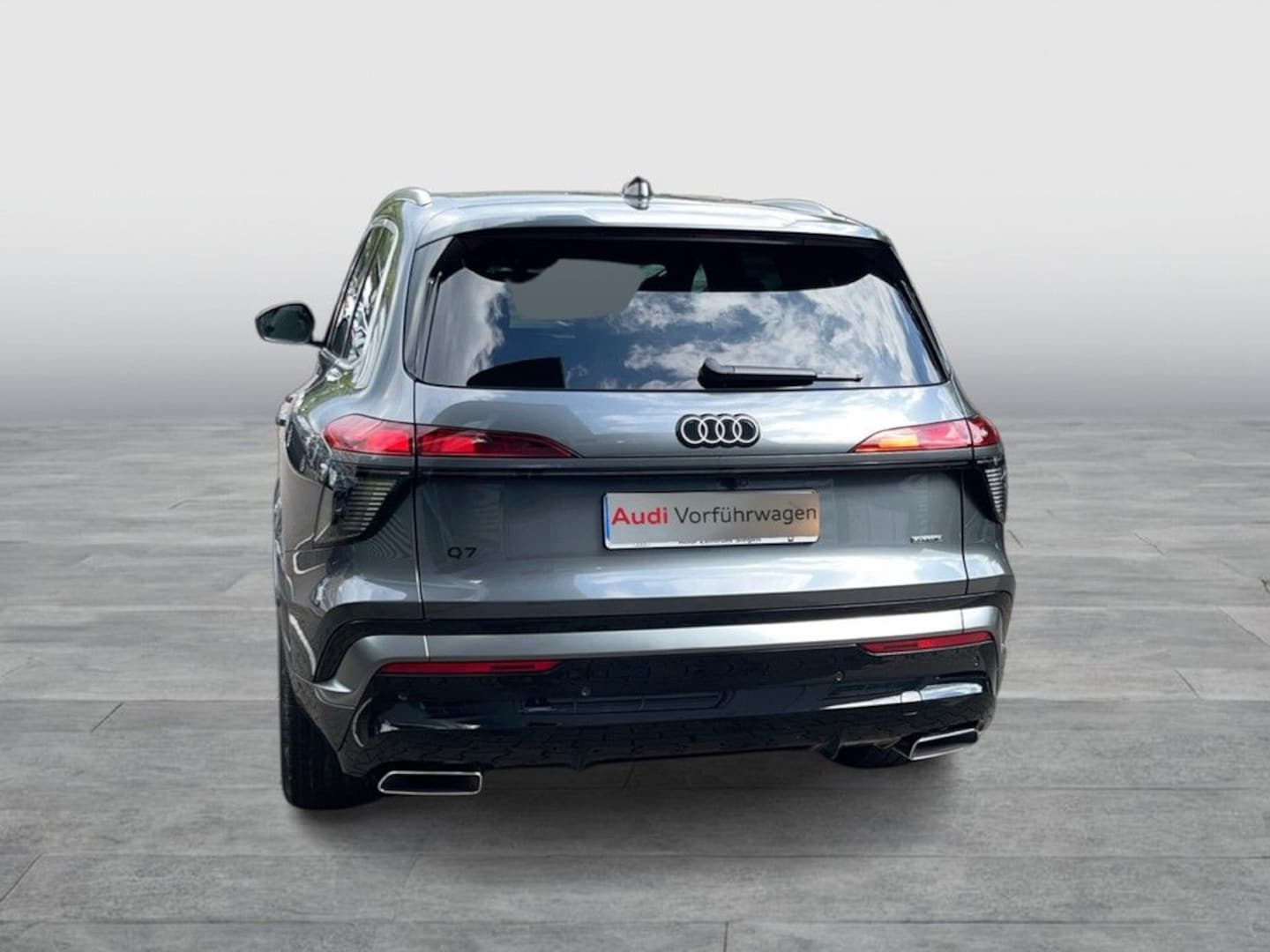 Bild über Audi Q7 SUV TDI quattro 220 kW tiptronic - für weitere Informationen kontaktieren Sie den Audi Partner
