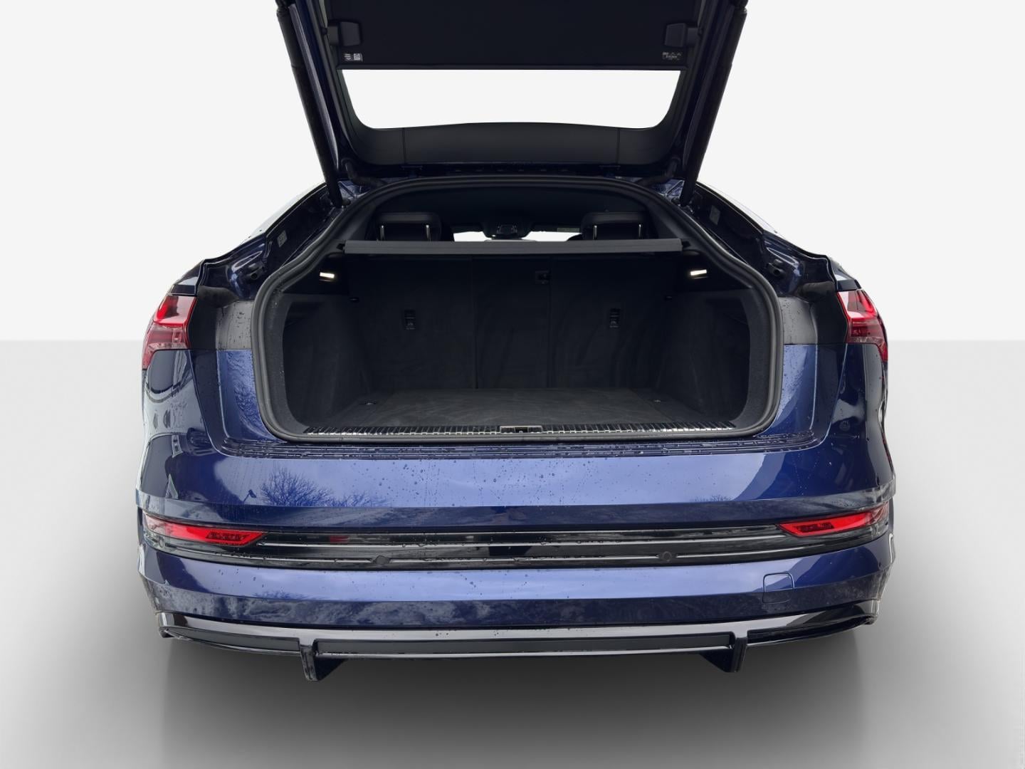 Bild über Audi e-tron Sportback Attraction S line 50 quattro 230,00 kW - for more details contact your dealer