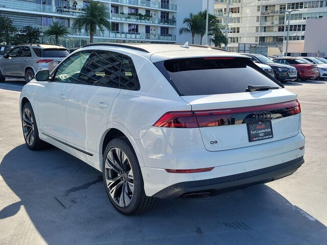 2025 Audi Q8