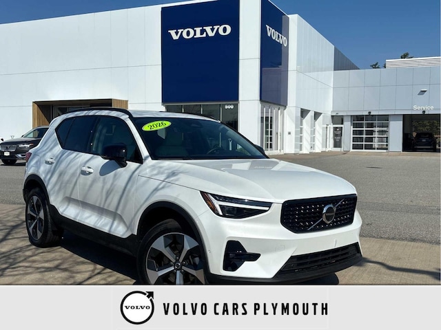 2026 Volvo XC40