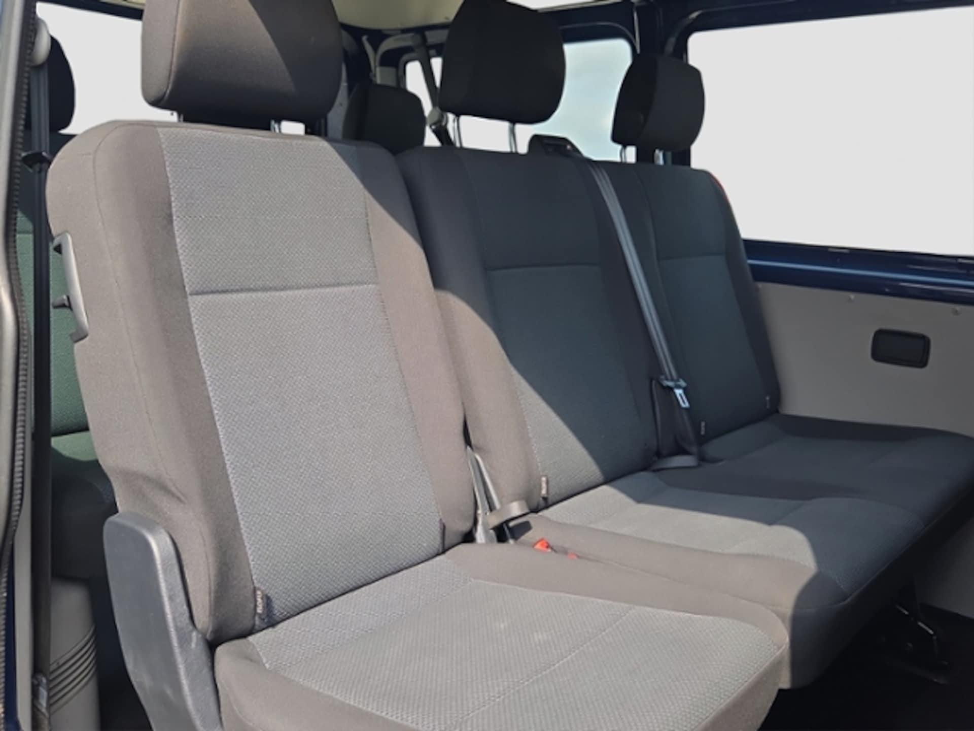 Volkswagen T6 Transporter Kombi kurzer Radstand