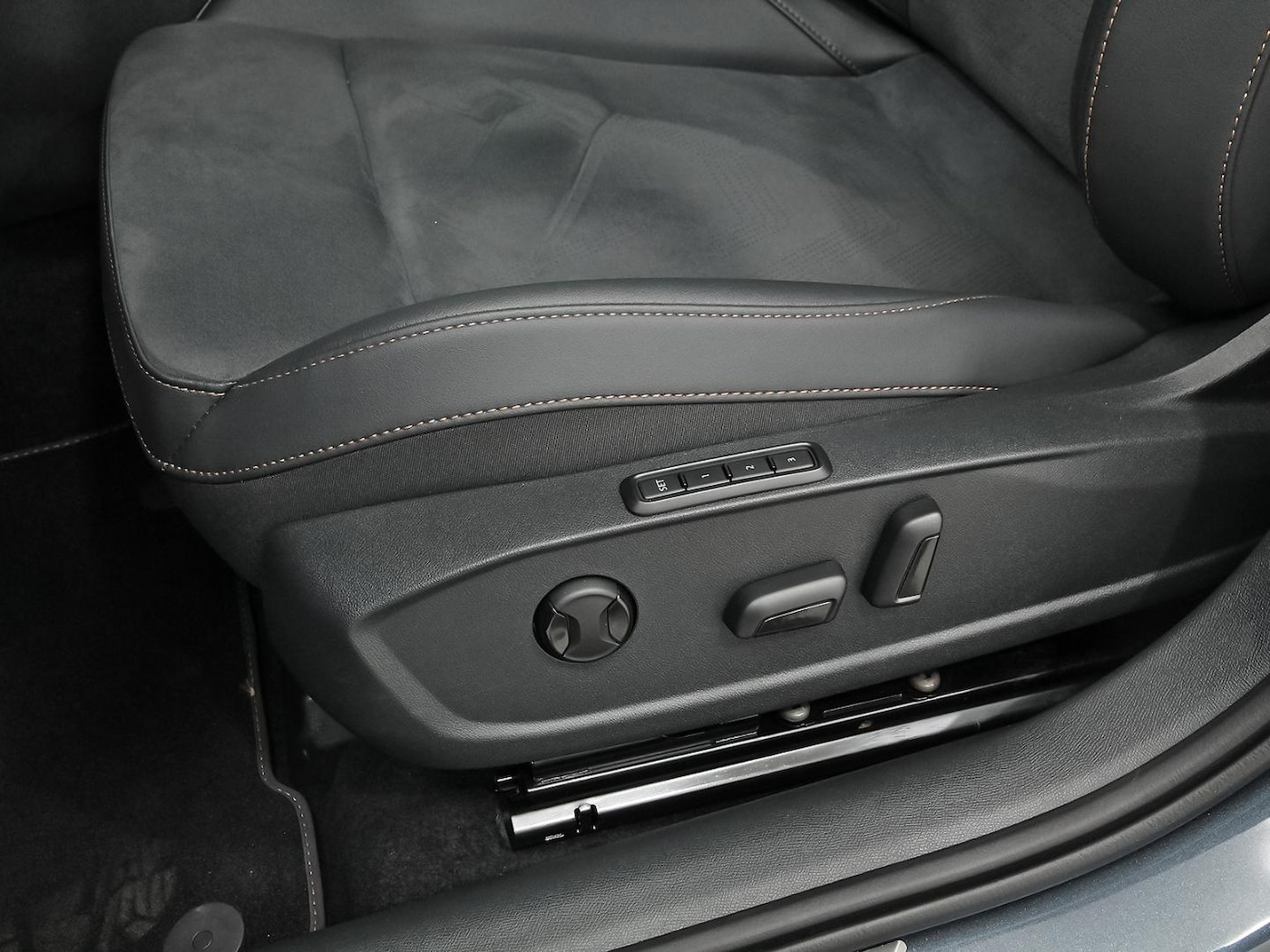CUPRA Formentor 1.5 TSI e-Hybrid VZ DSG 200 kW (272 CV) — photo 15