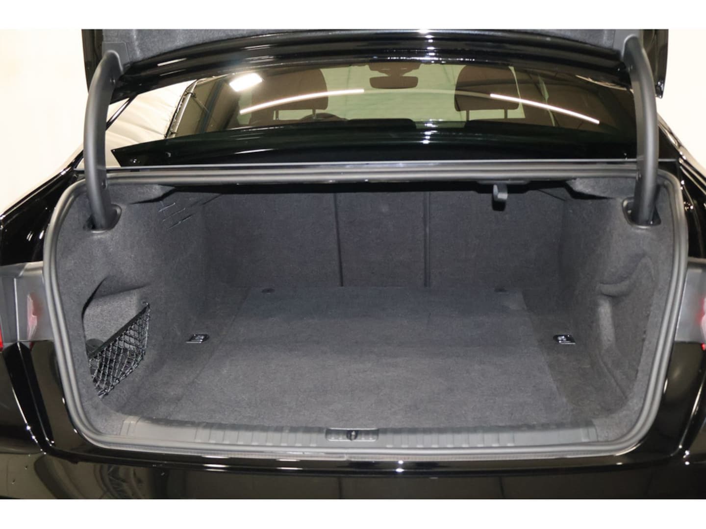 Bild über Audi S6 Limousine TDI quattro tiptronic - für weitere Informationen kontaktieren Sie den Audi Partner