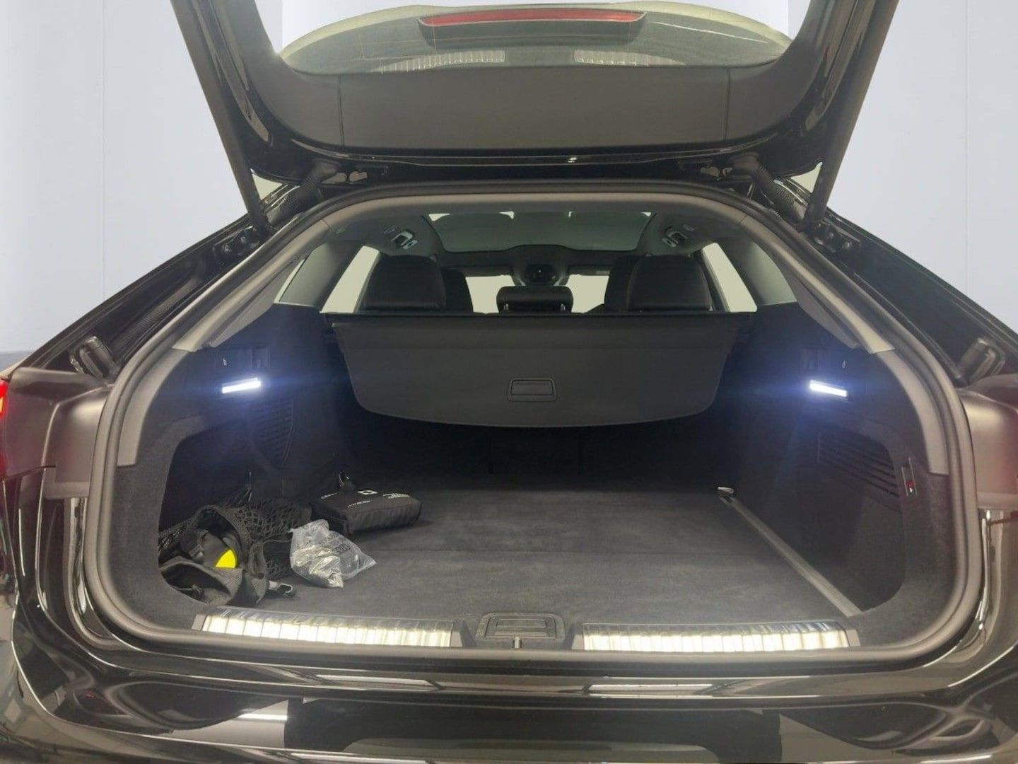 Bild über Audi A6 Avant TFSI 150 kW S tronic - für weitere Informationen kontaktieren Sie den Audi Partner