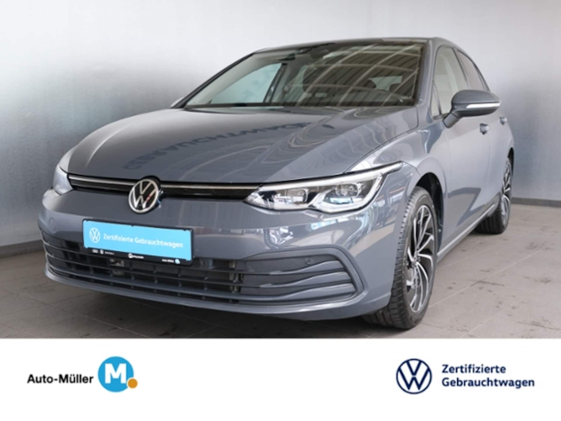 Volkswagen Golf — Volkswagen Golf VIII TSI Standhzng AHK Pano Navi