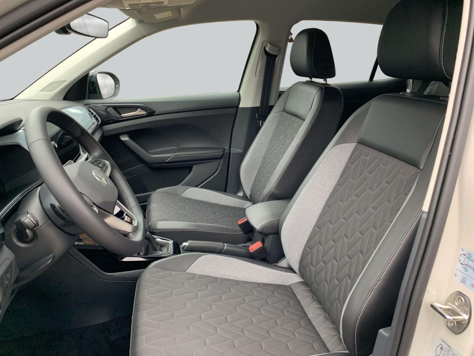 Volkswagen T-Cross – Bild 10