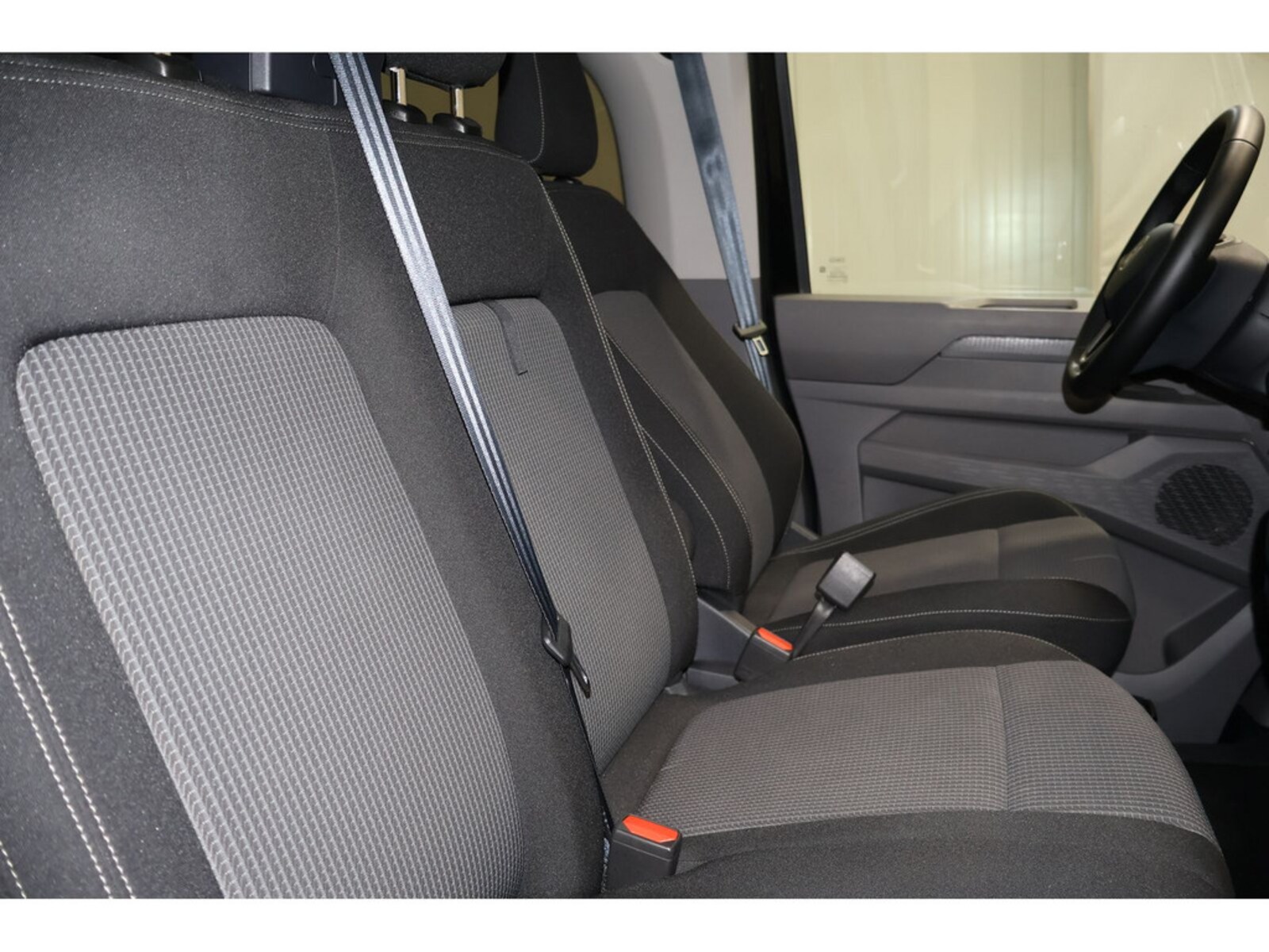 Volkswagen Caravelle – Bild 8