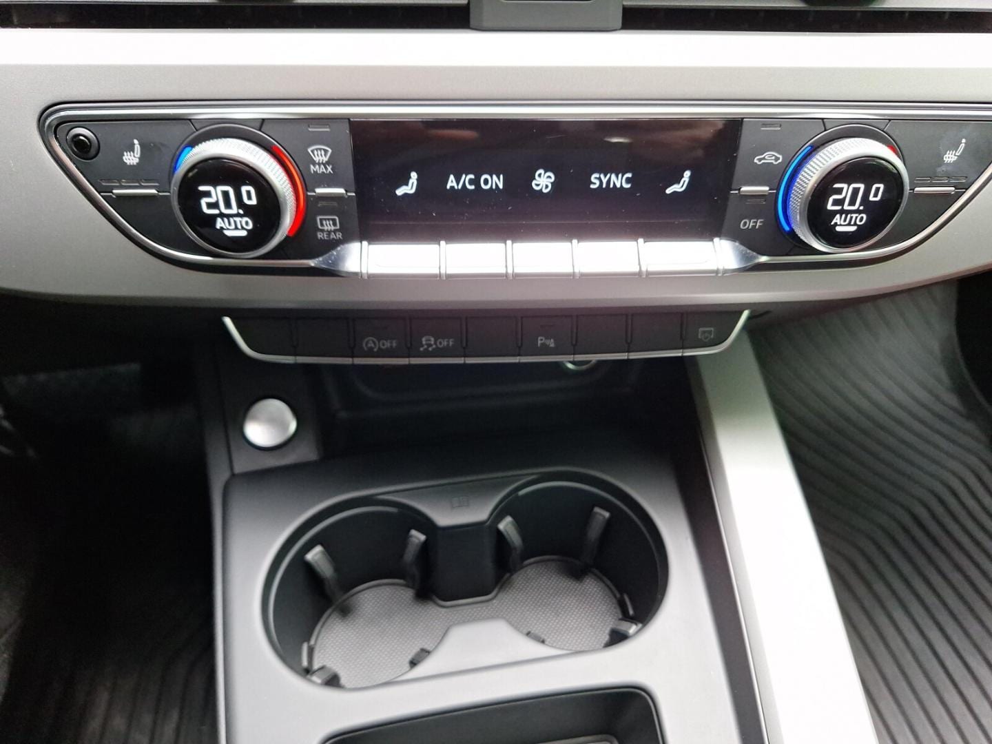 Zdjęcie Audi A4 Sedan advanced 35 TFSI 110(150) kW(KM) S tronic – Ujęcie: for more details contact your dealer
