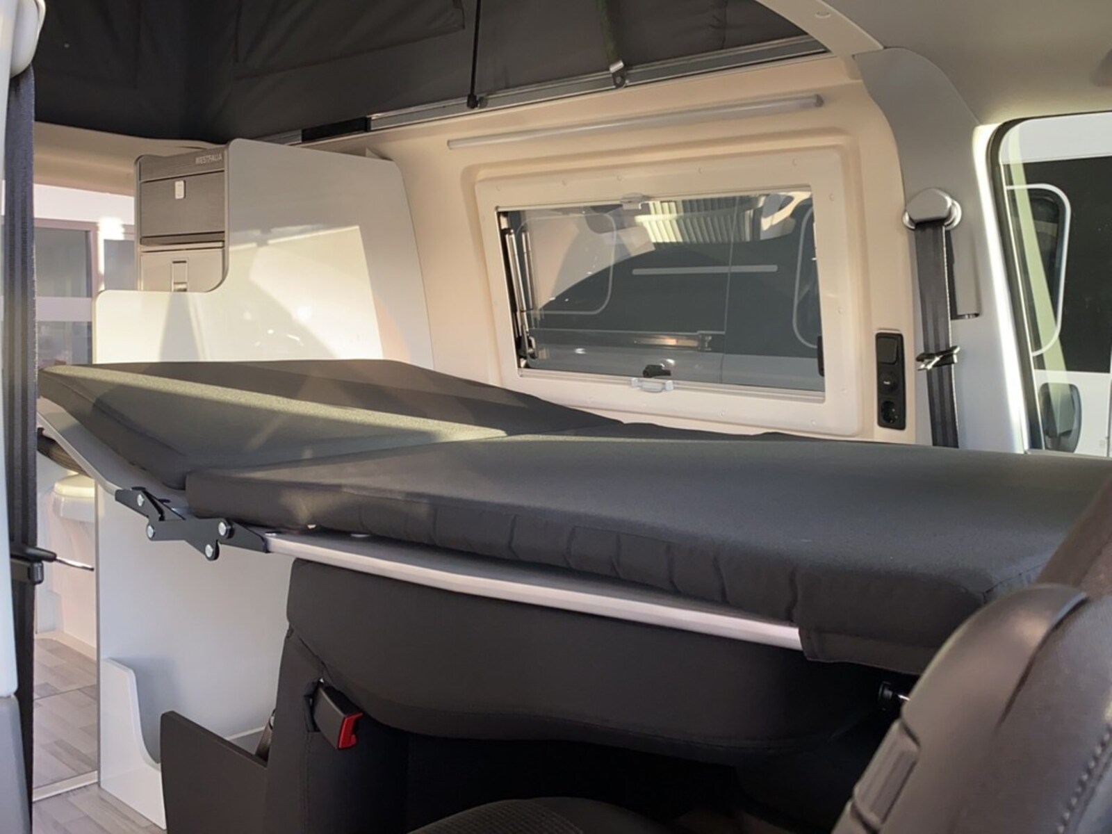 Volkswagen T6.1 Transporter Kasten kurzer Radstand – Bild 12