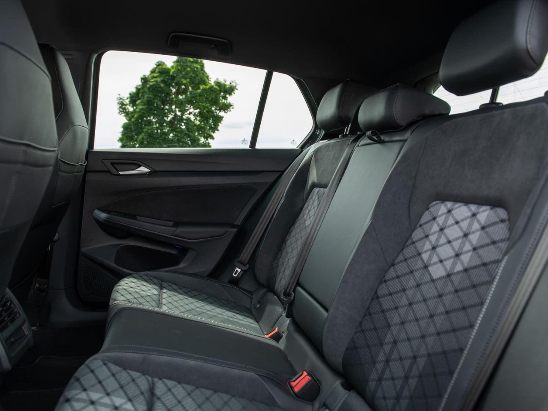 Volkswagen Golf R-Line