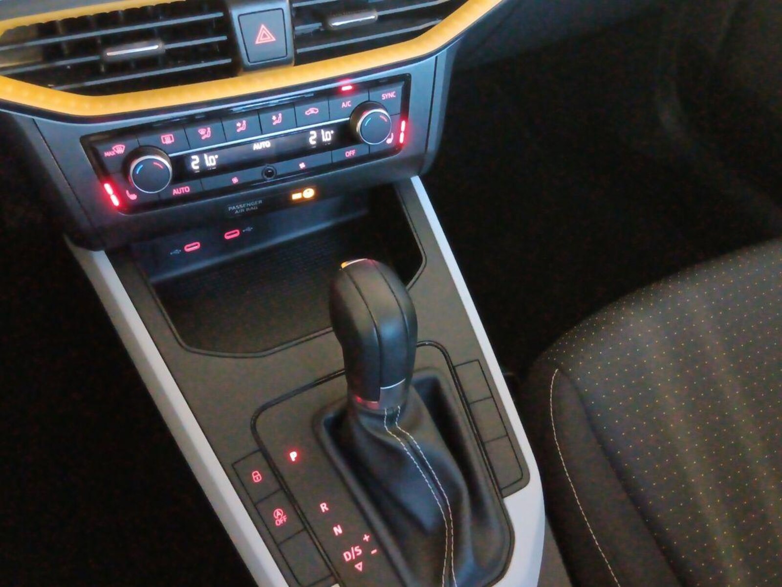 SEAT Arona – Bild 12