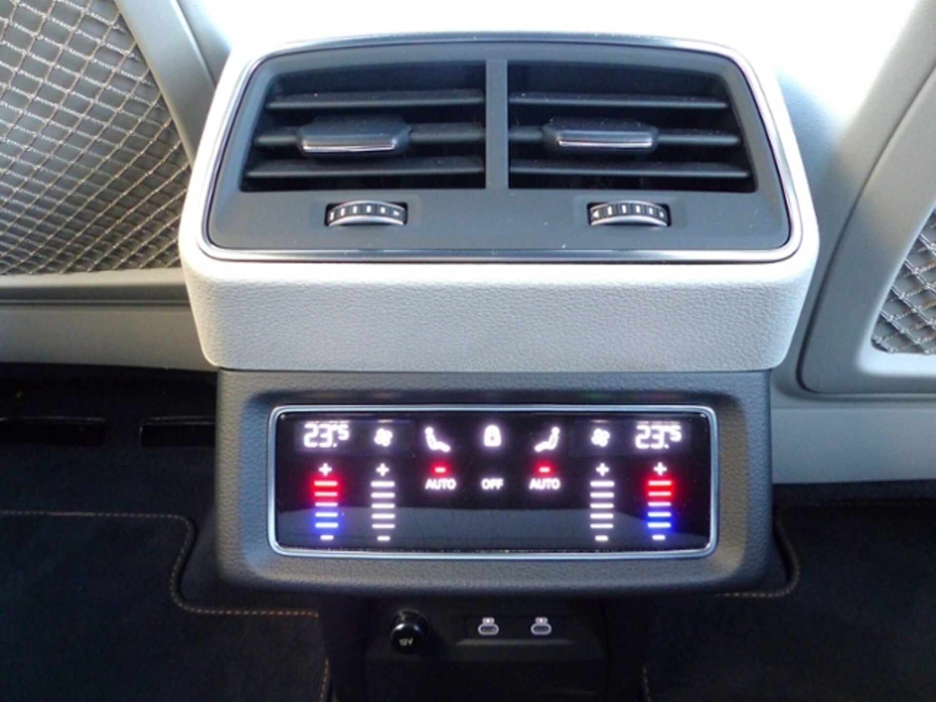 Audi e-tron S line